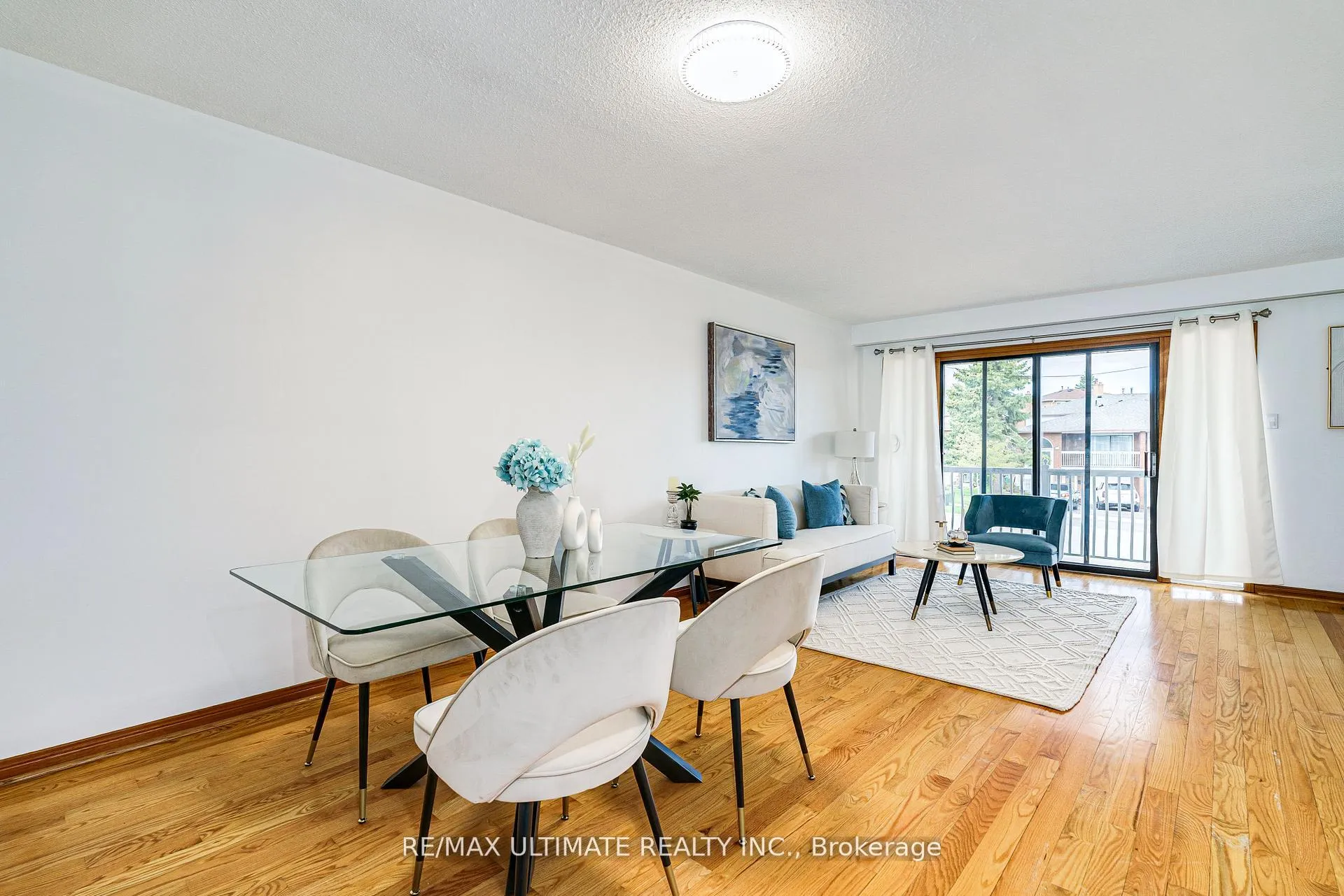 Photo 7 of 196 Meadows Boulevard, Mississauga, Rathwood — HOMEH