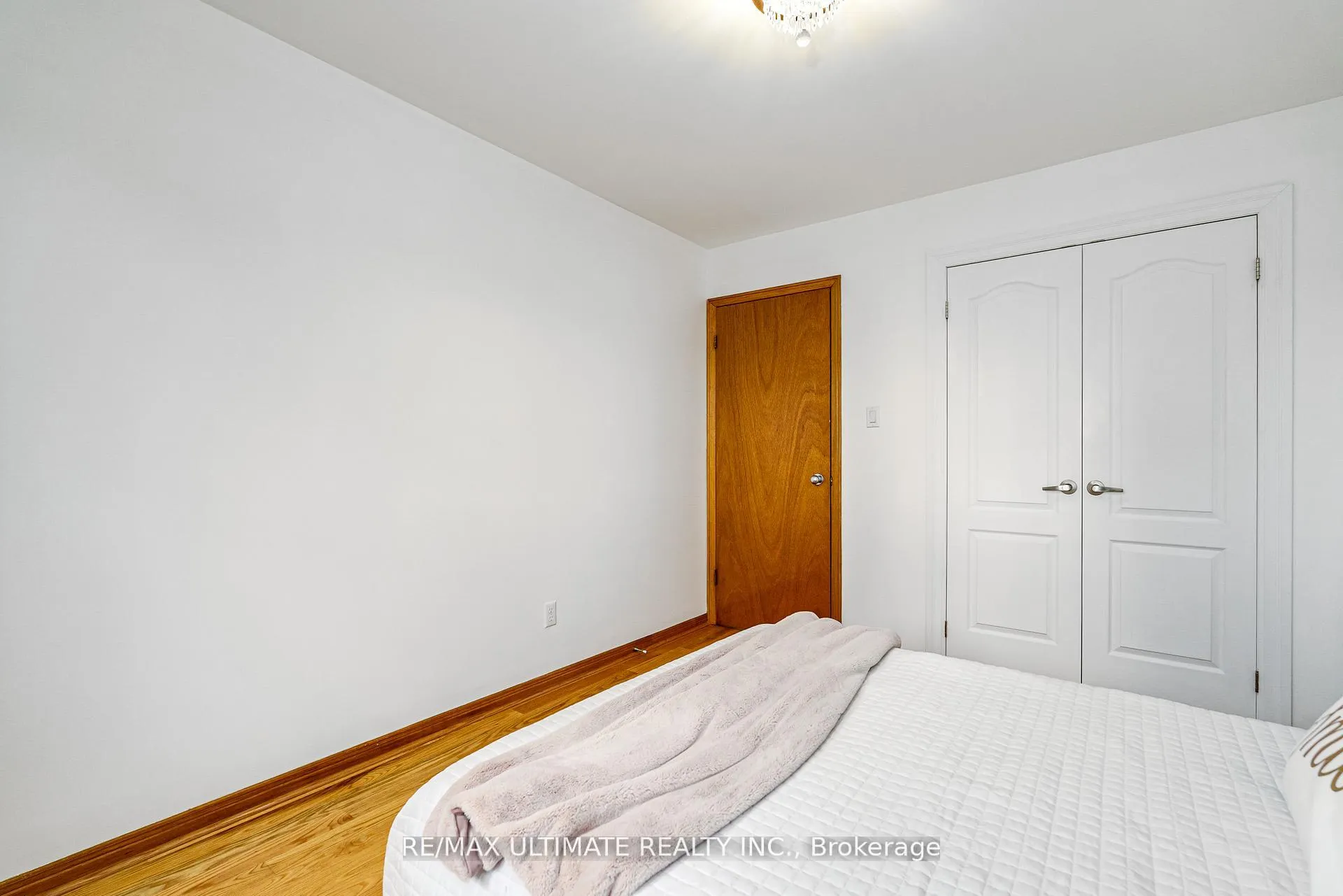 Photo 22 of 196 Meadows Boulevard, Mississauga, Rathwood — HOMEH