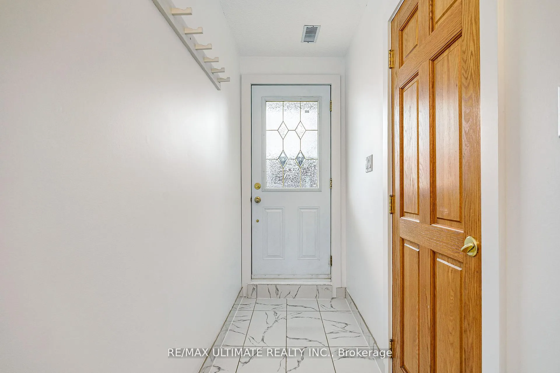 Photo 25 of 196 Meadows Boulevard, Mississauga, Rathwood — HOMEH