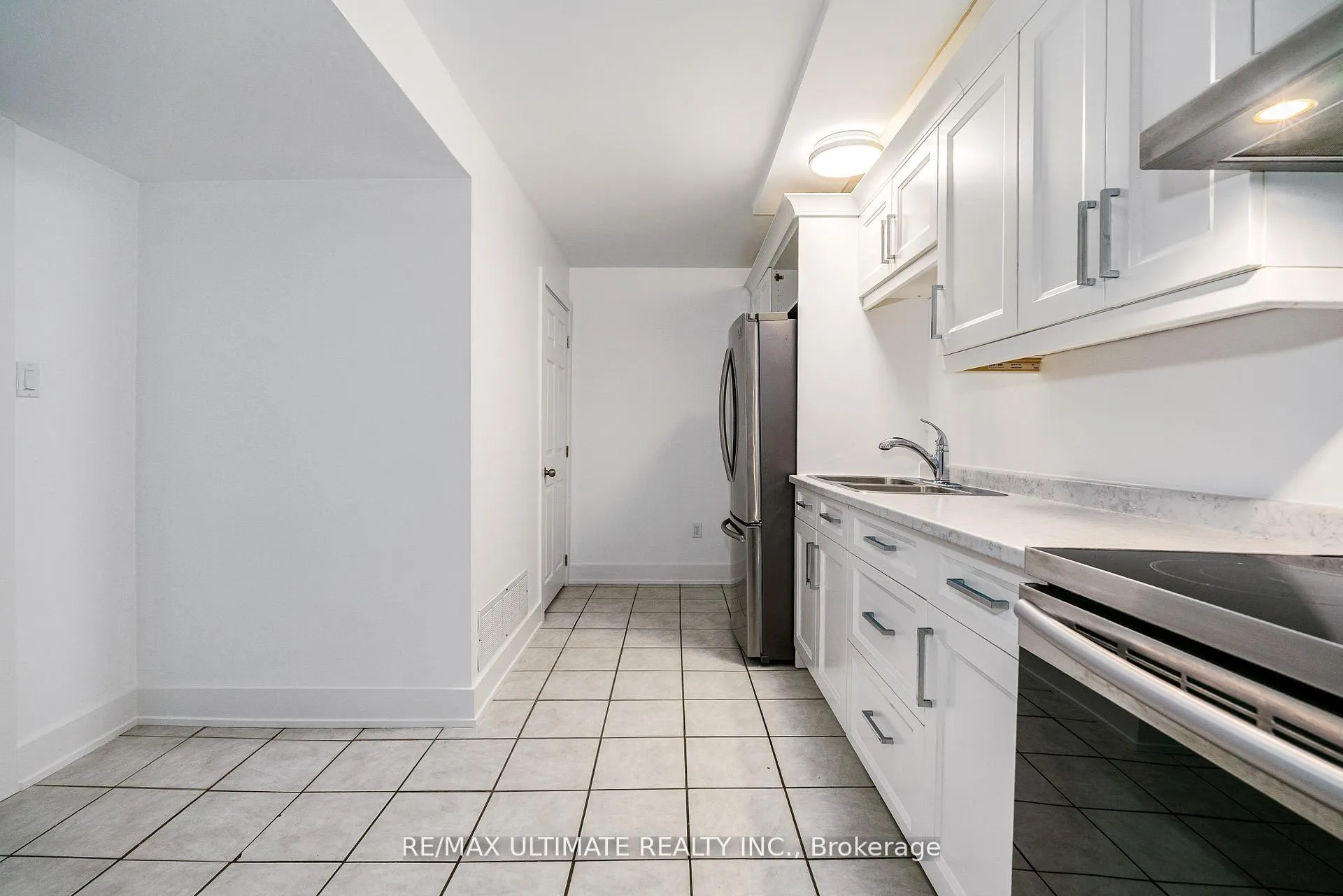Photo 30 of 196 Meadows Boulevard, Mississauga, Rathwood — HOMEH