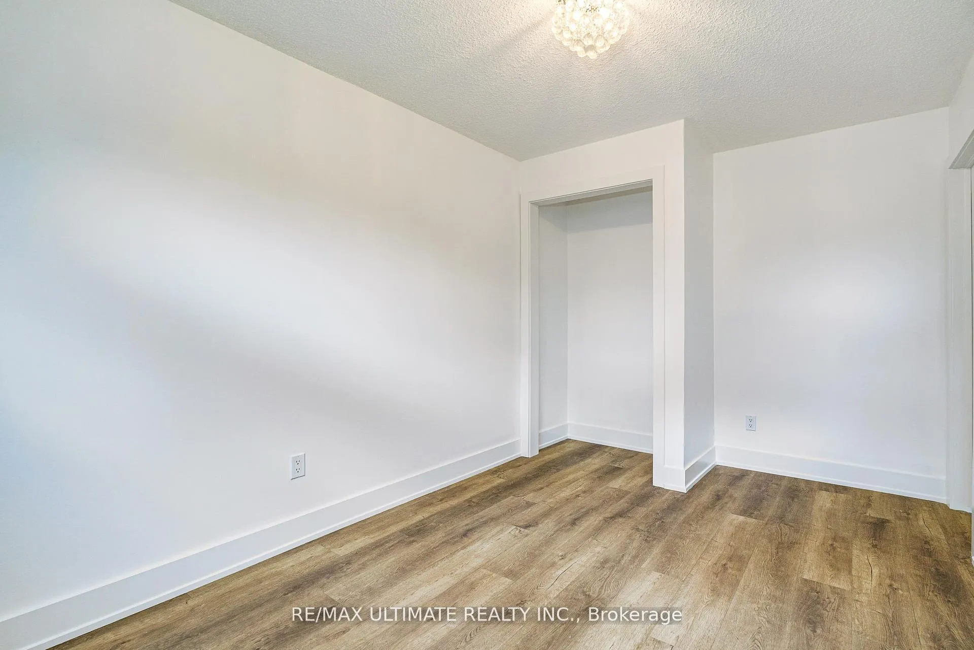 Photo 38 of 196 Meadows Boulevard, Mississauga, Rathwood — HOMEH