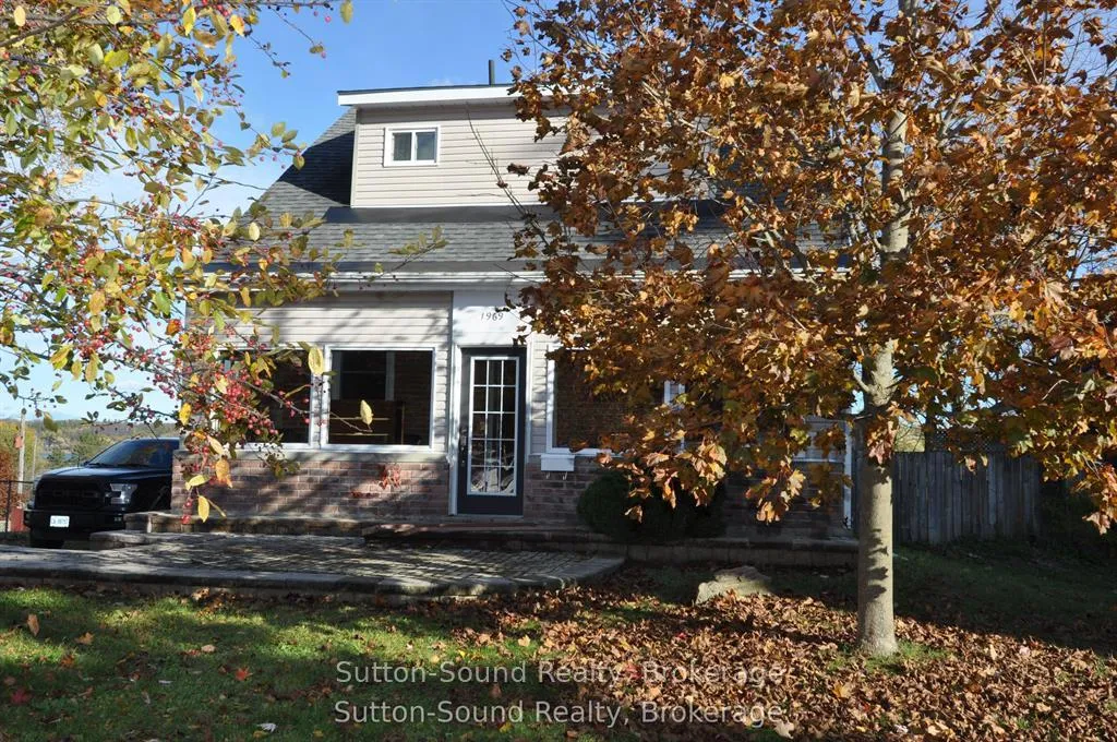 Front of 1969 4th Avenue W