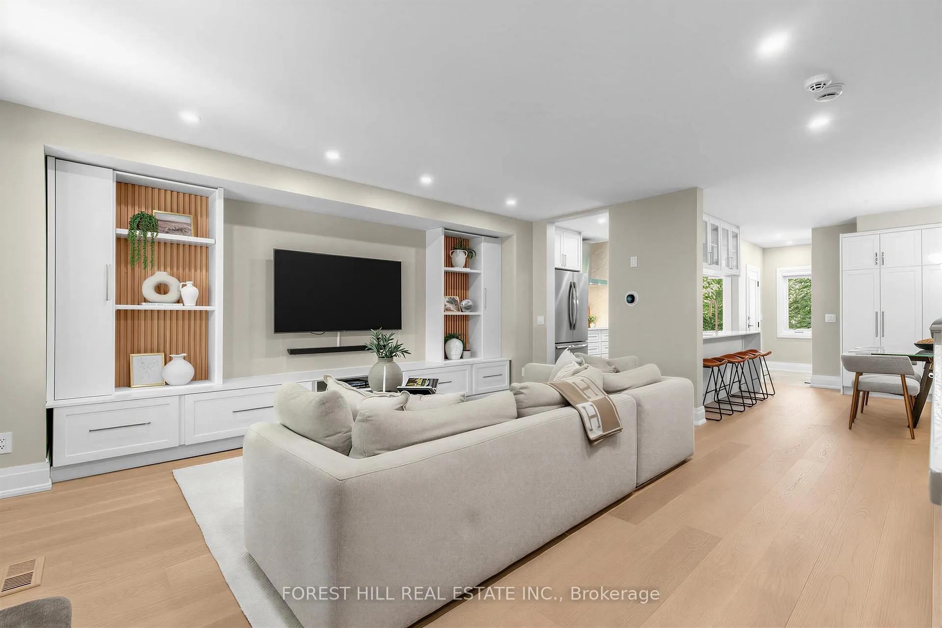 Photo 4 of 35 Park Hill Road, Toronto, Forest Hill North — HOMEH