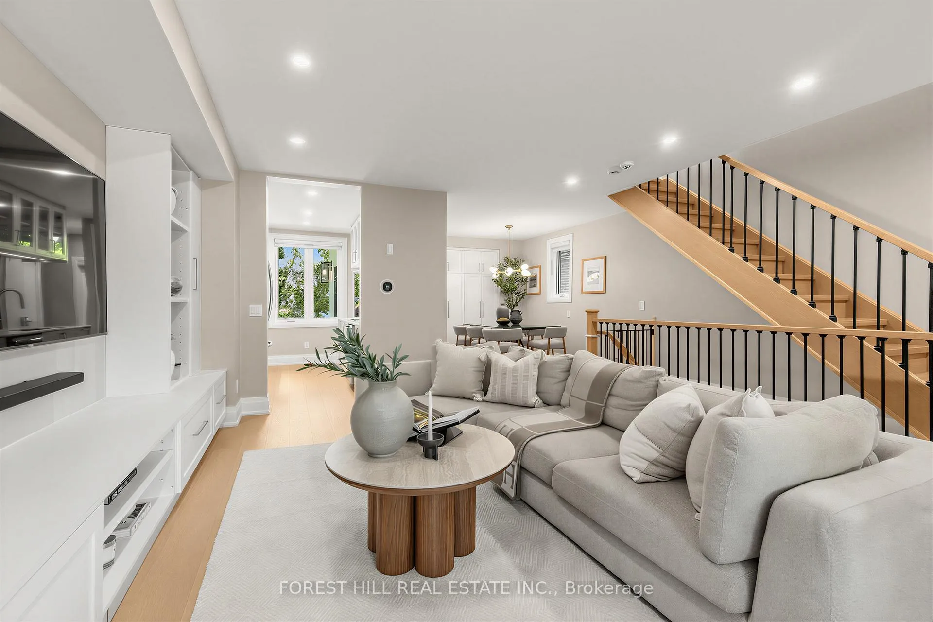 Photo 8 of 35 Park Hill Road, Toronto, Forest Hill North — HOMEH