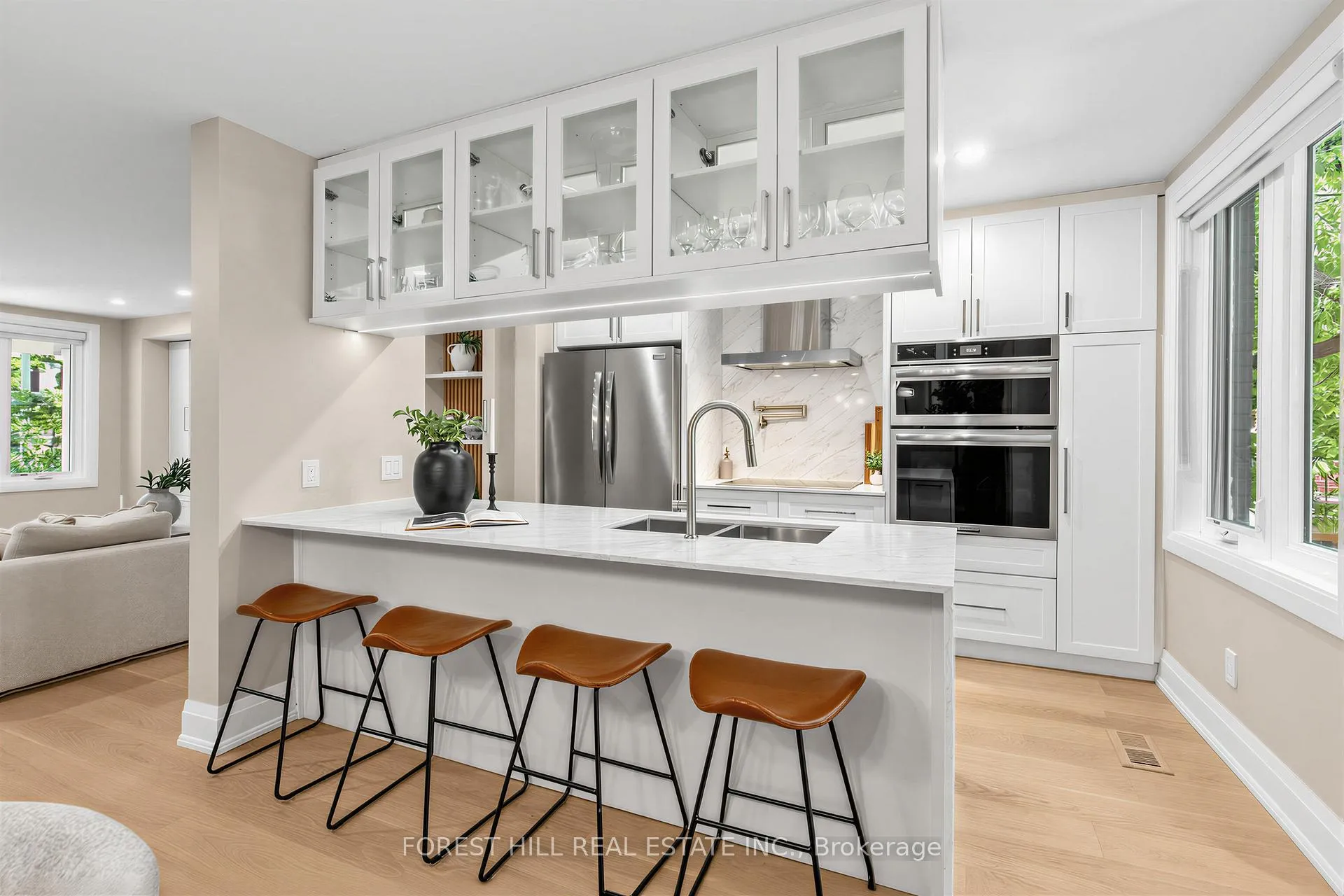 Photo 12 of 35 Park Hill Road, Toronto, Forest Hill North — HOMEH