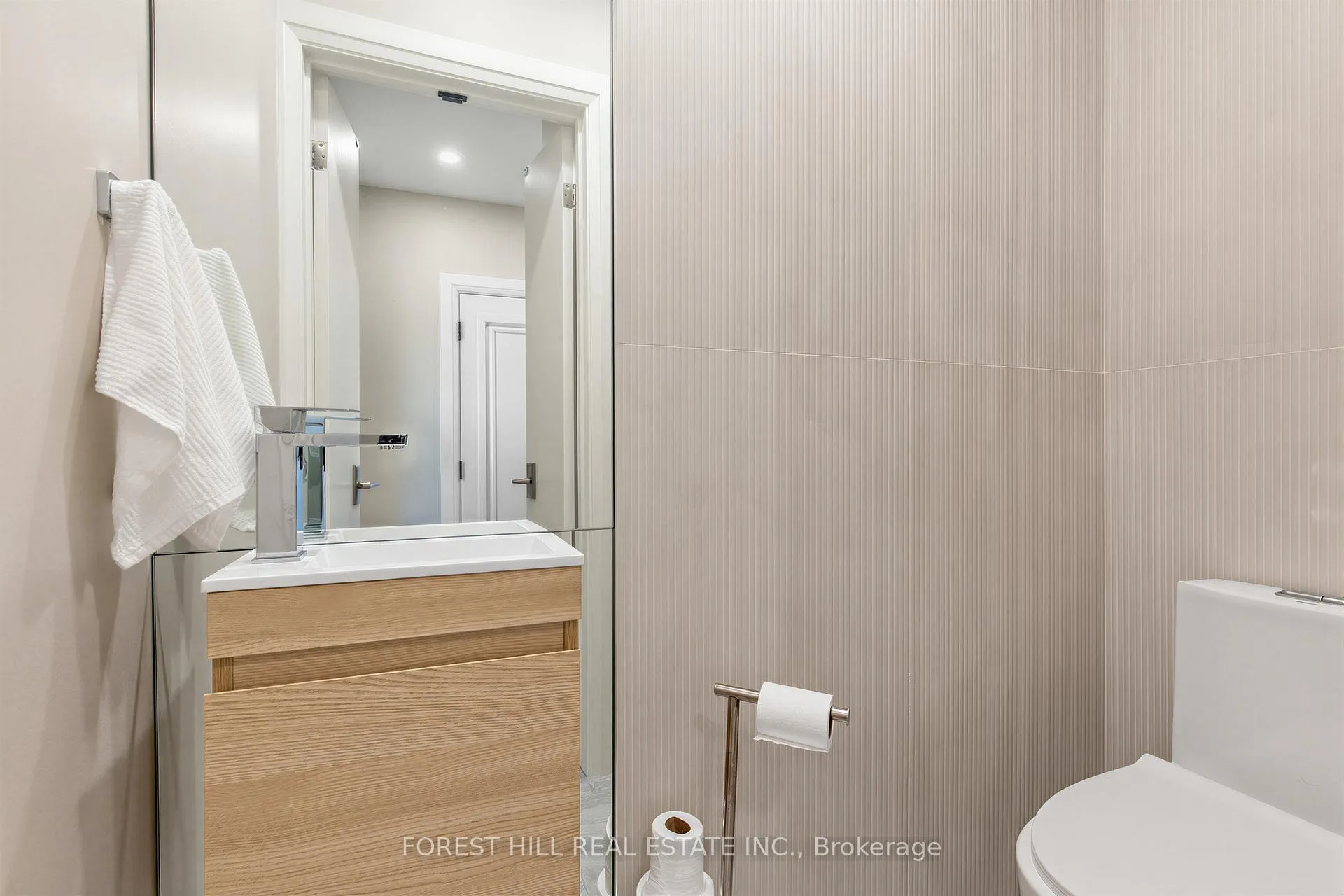Photo 15 of 35 Park Hill Road, Toronto, Forest Hill North — HOMEH