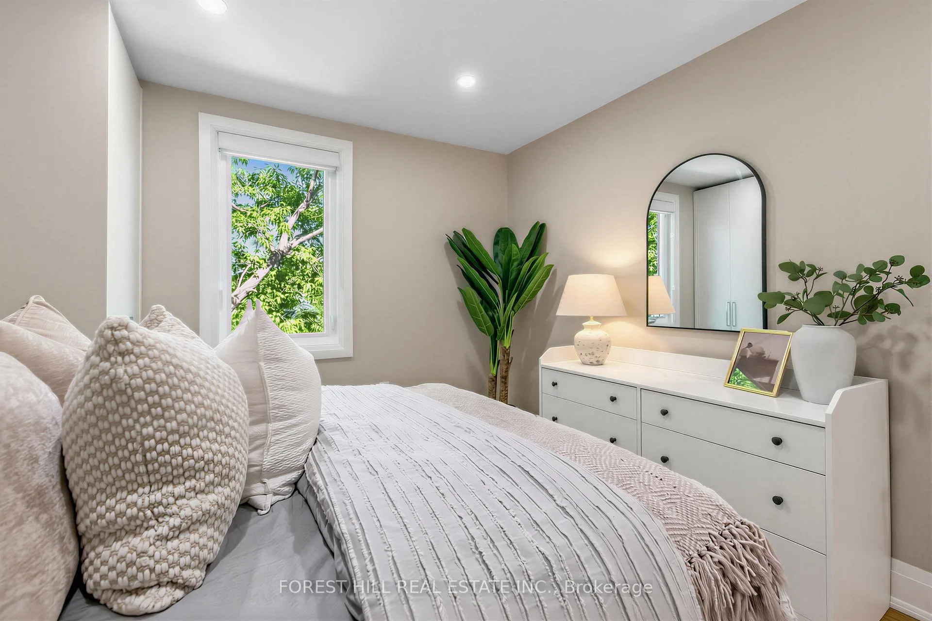 Photo 26 of 35 Park Hill Road, Toronto, Forest Hill North — HOMEH