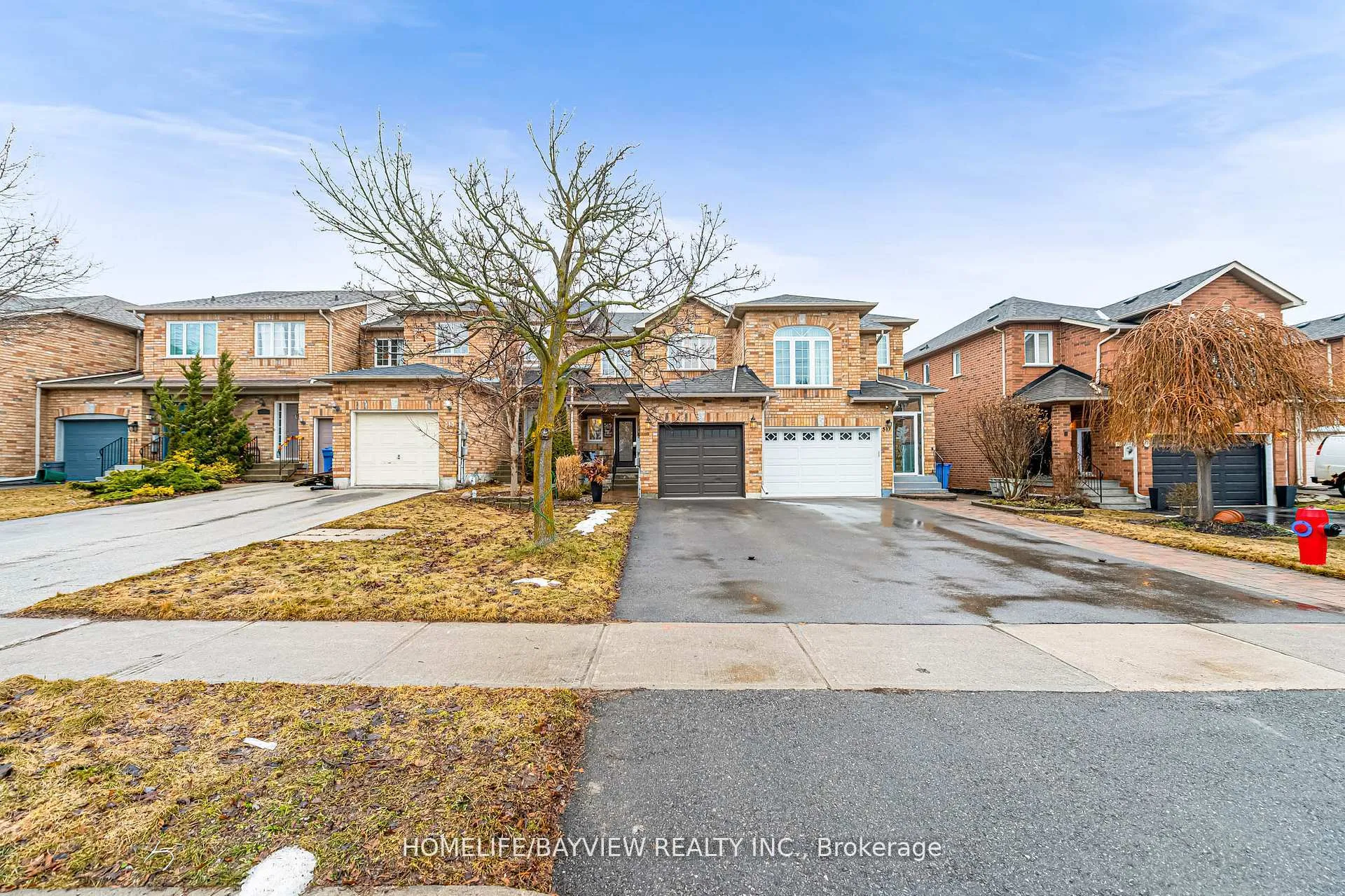 Photo 2 of 515 Rourke Place, Newmarket, Gorham-College Manor — HOMEH