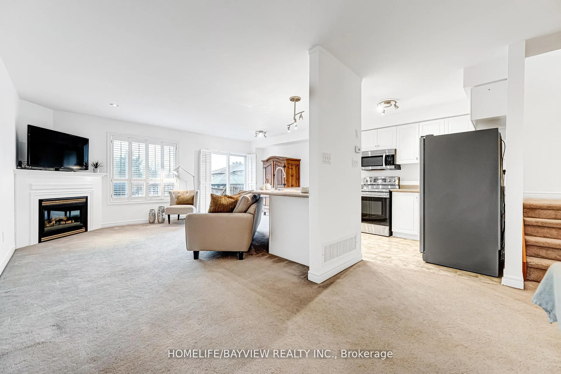 Photo 12 of 515 Rourke Place, Newmarket, Gorham-College Manor — HOMEH