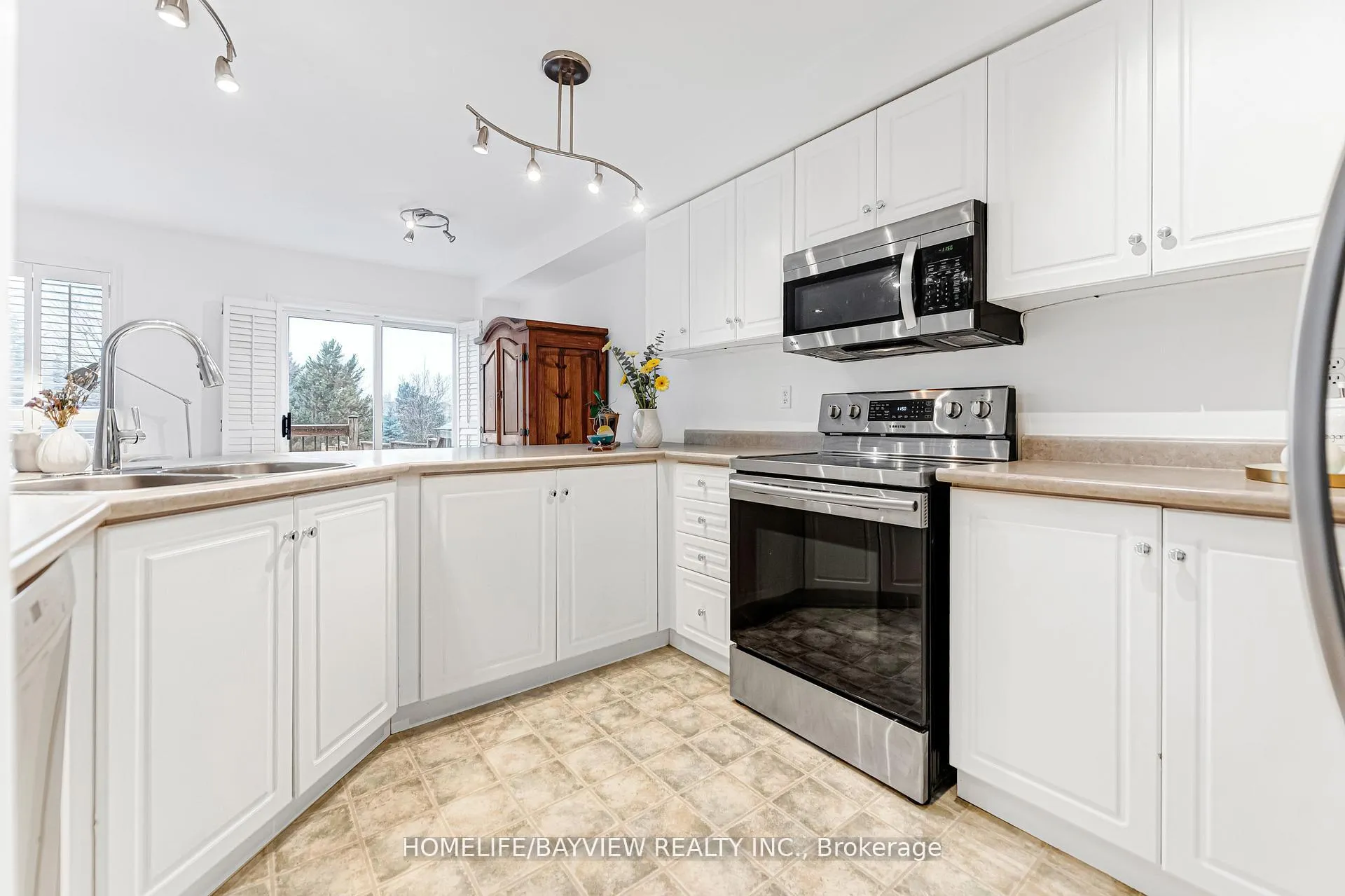 Photo 20 of 515 Rourke Place, Newmarket, Gorham-College Manor — HOMEH