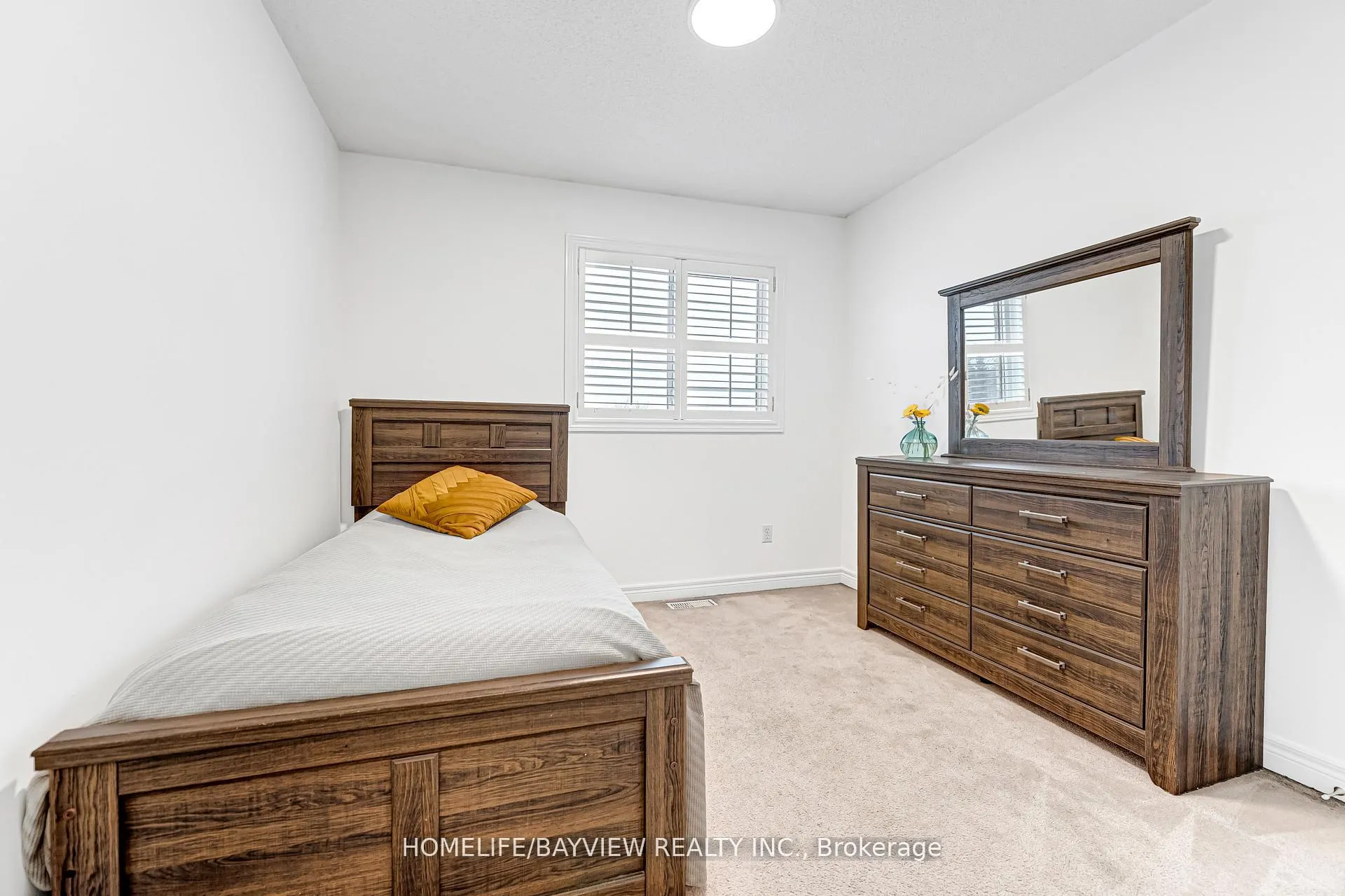 Photo 26 of 515 Rourke Place, Newmarket, Gorham-College Manor — HOMEH