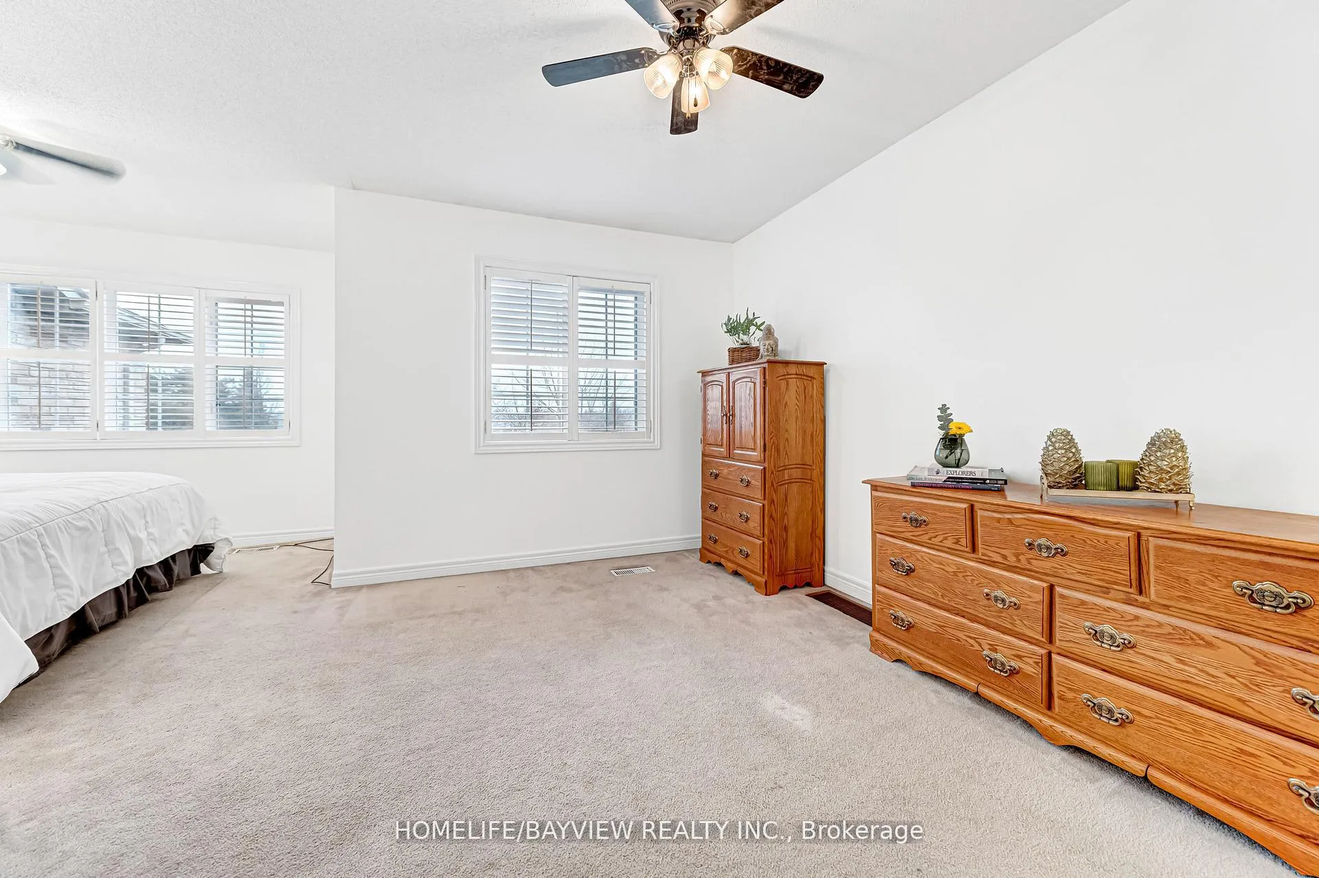 Photo 31 of 515 Rourke Place, Newmarket, Gorham-College Manor — HOMEH