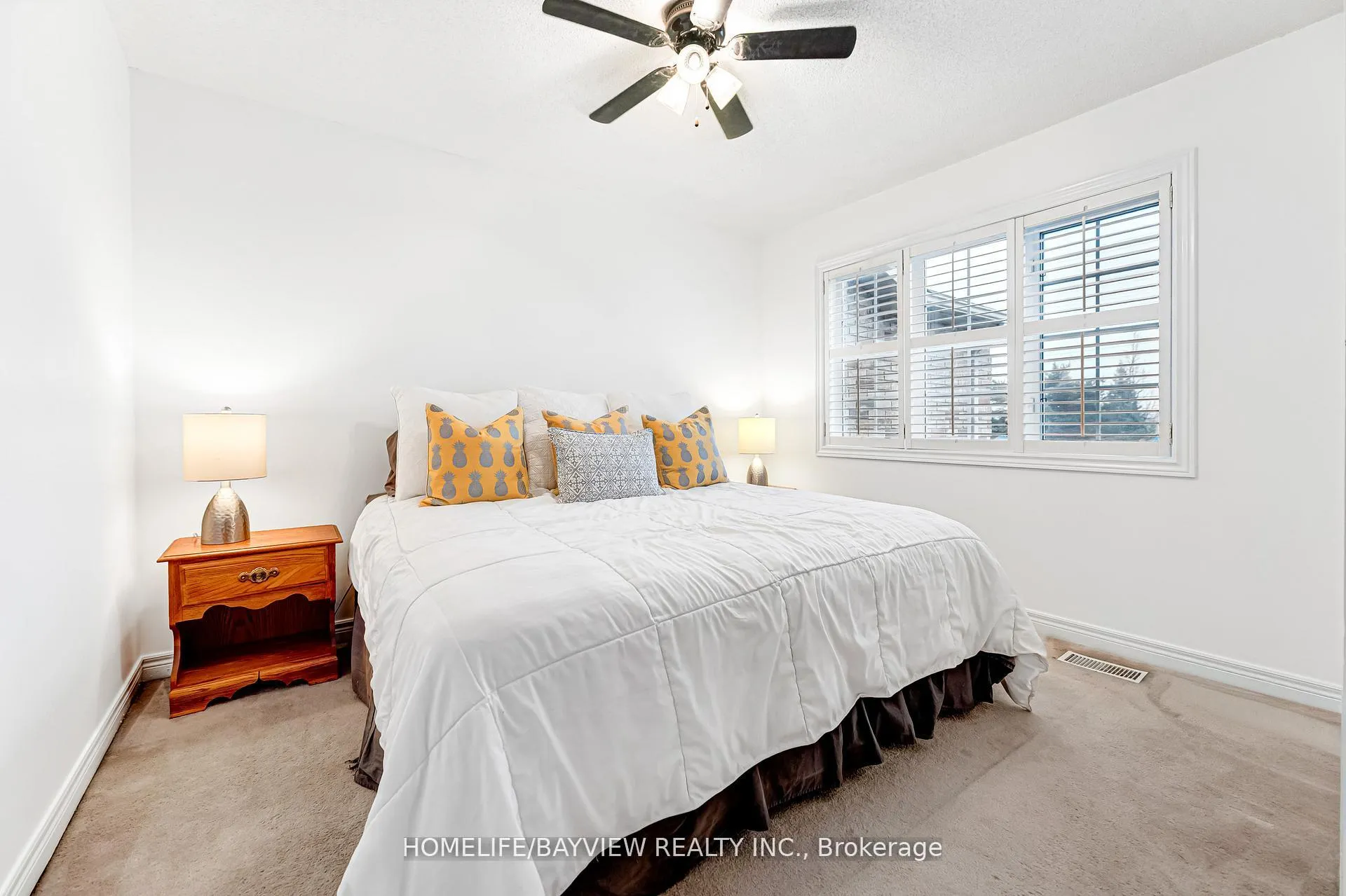 Photo 33 of 515 Rourke Place, Newmarket, Gorham-College Manor — HOMEH