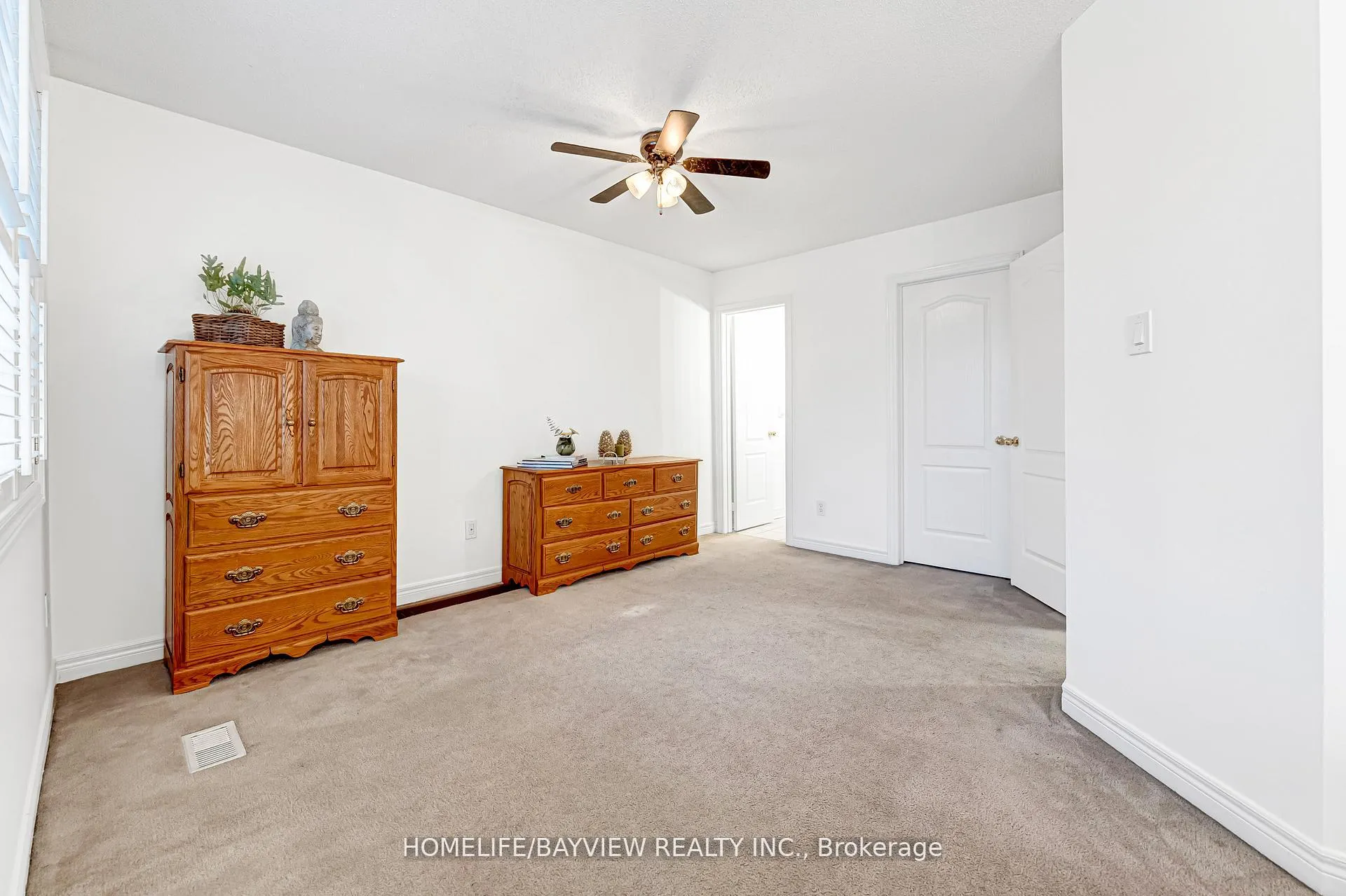 Photo 35 of 515 Rourke Place, Newmarket, Gorham-College Manor — HOMEH