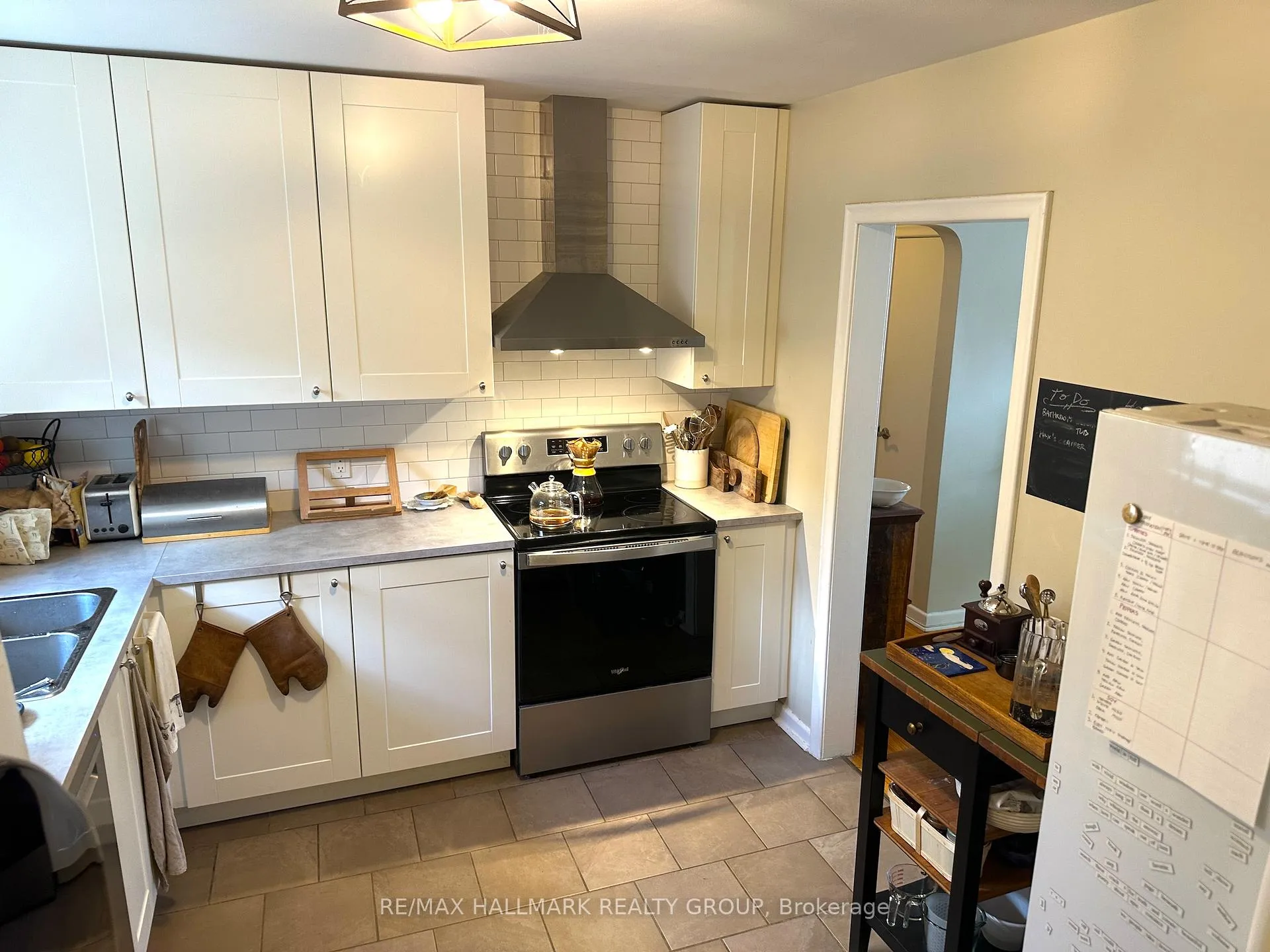 Photo 6 of Unit 2, 86 Gilchrist Avenue, Ottawa, Ottawa West — HOMEH