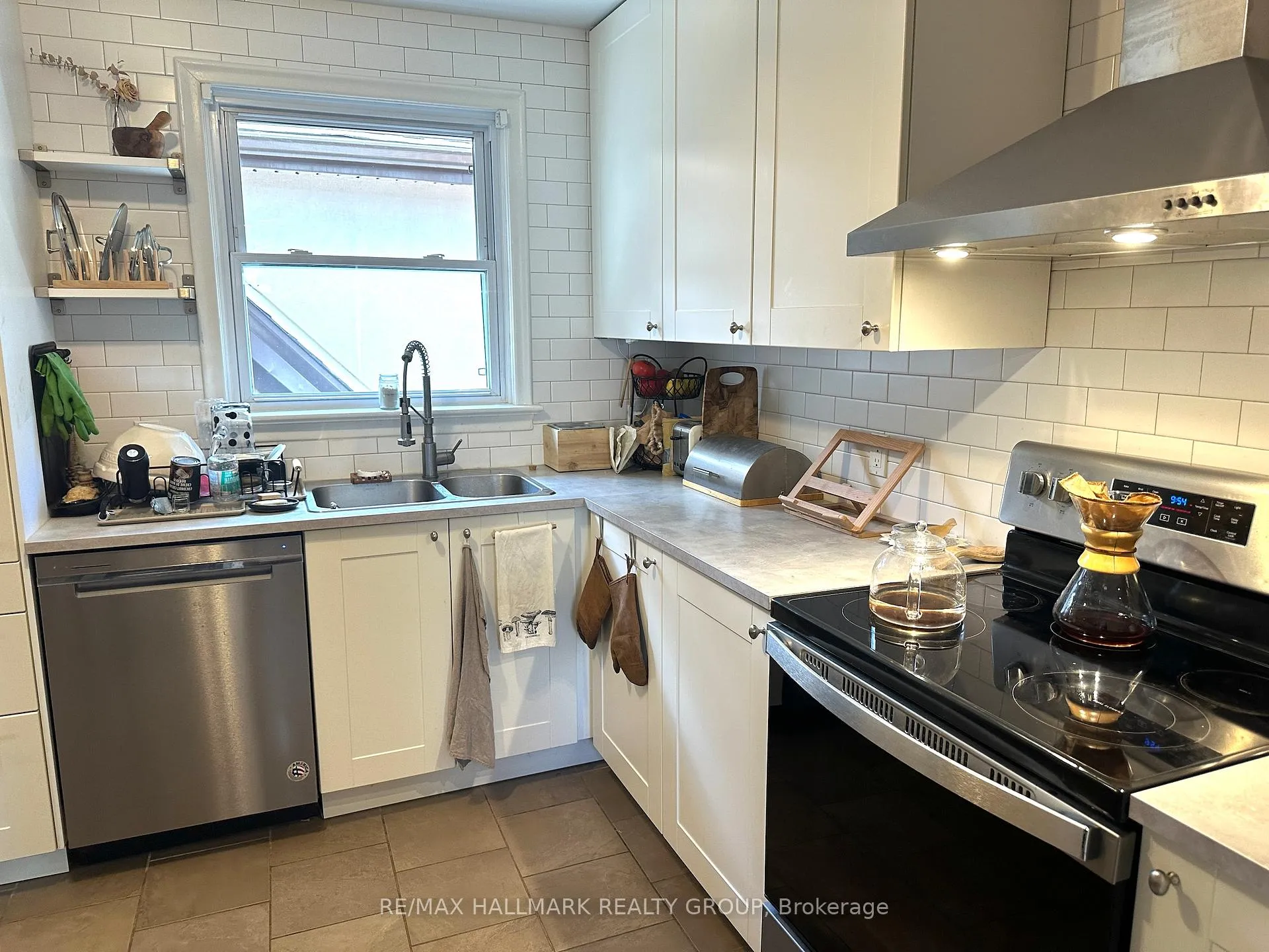 Photo 7 of Unit 2, 86 Gilchrist Avenue, Ottawa, Ottawa West — HOMEH