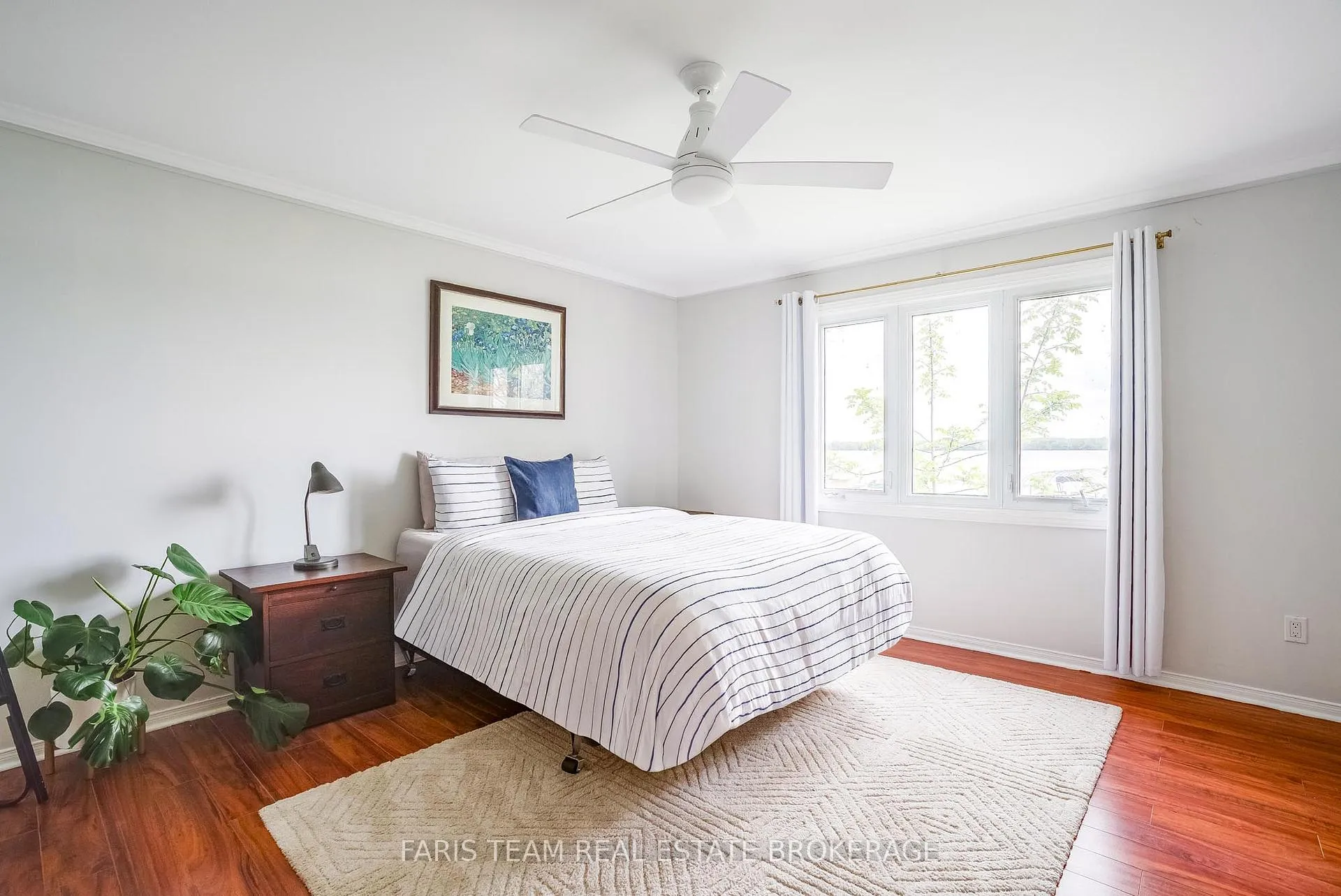 Photo 13 of 643 Glen Crescent, Orillia — HOMEH