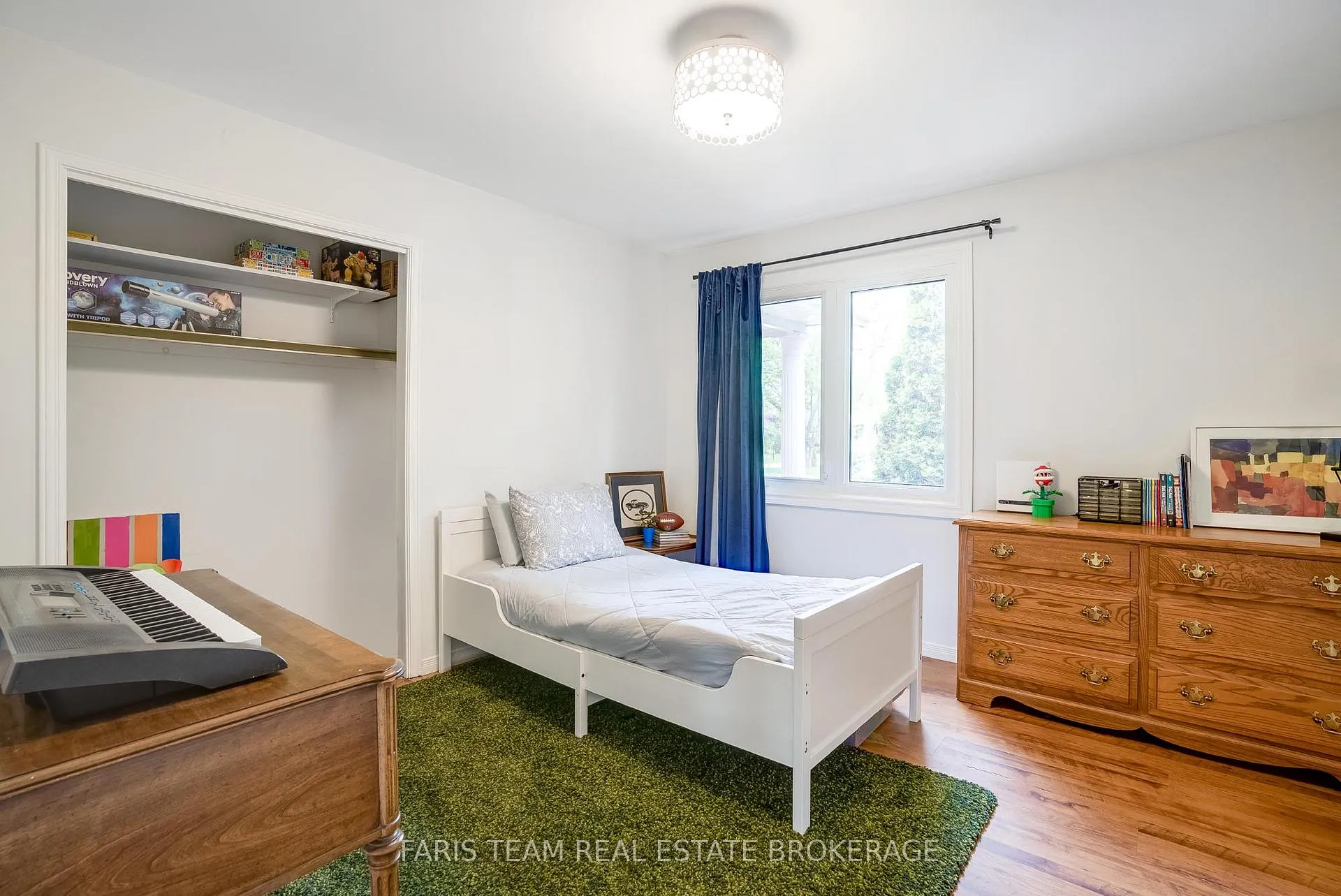 Photo 18 of 643 Glen Crescent, Orillia — HOMEH