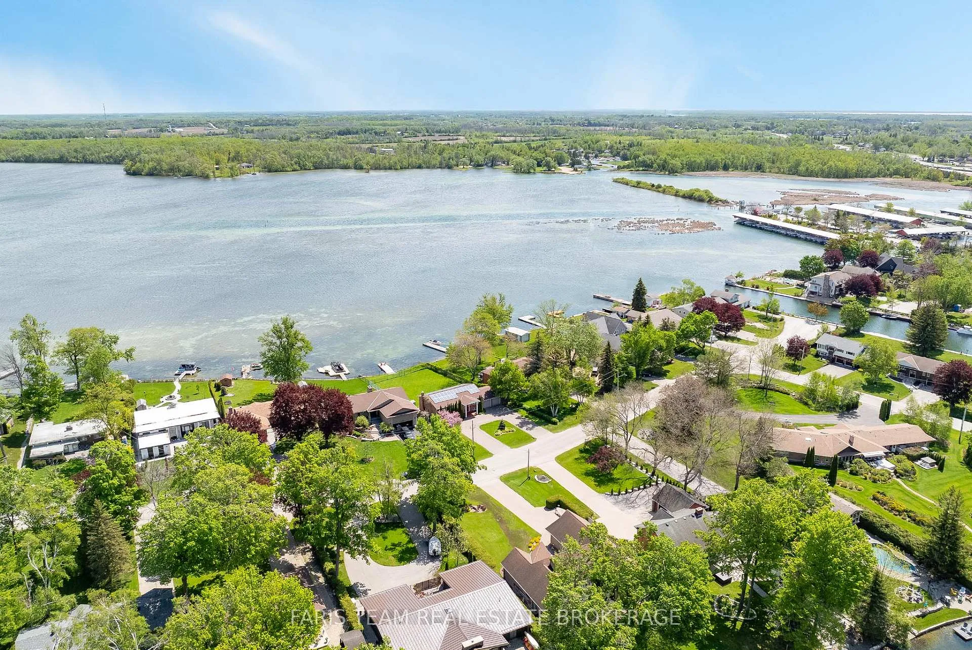 Photo 45 of 643 Glen Crescent, Orillia — HOMEH