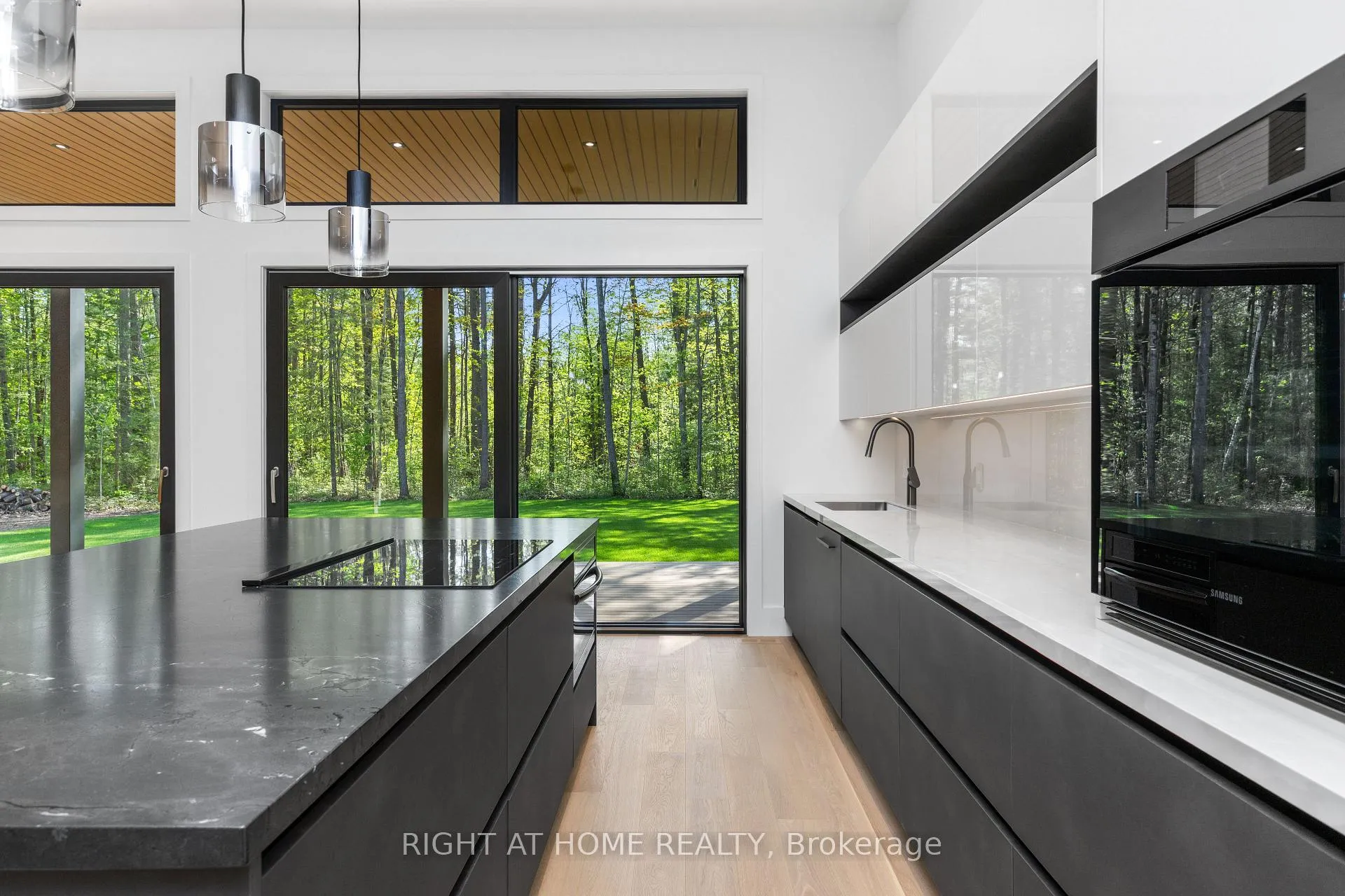 Photo 10 of 1318 Tiny Beaches Road S, Tiny, Rural Tiny — HOMEH