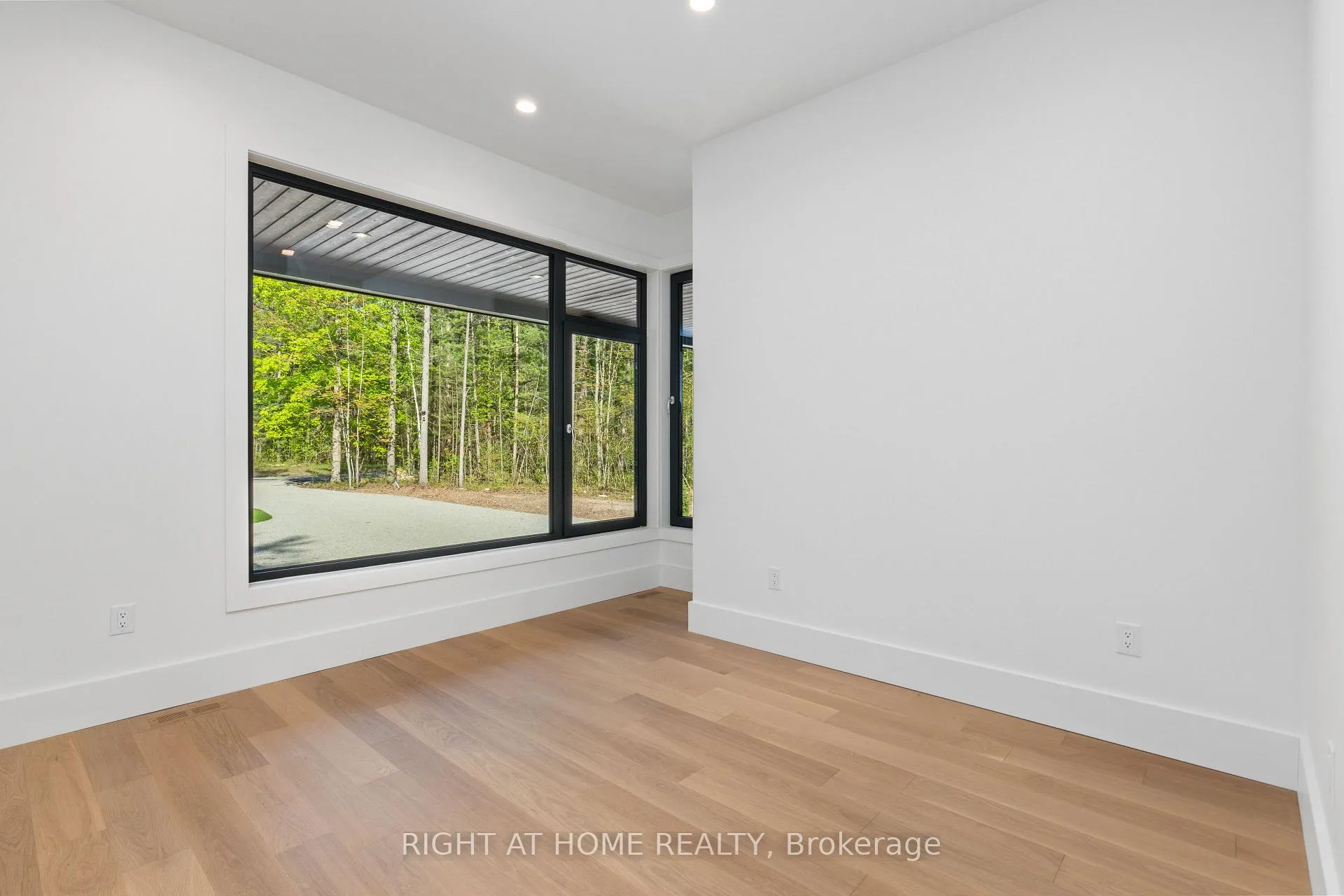 Photo 18 of 1318 Tiny Beaches Road S, Tiny, Rural Tiny — HOMEH