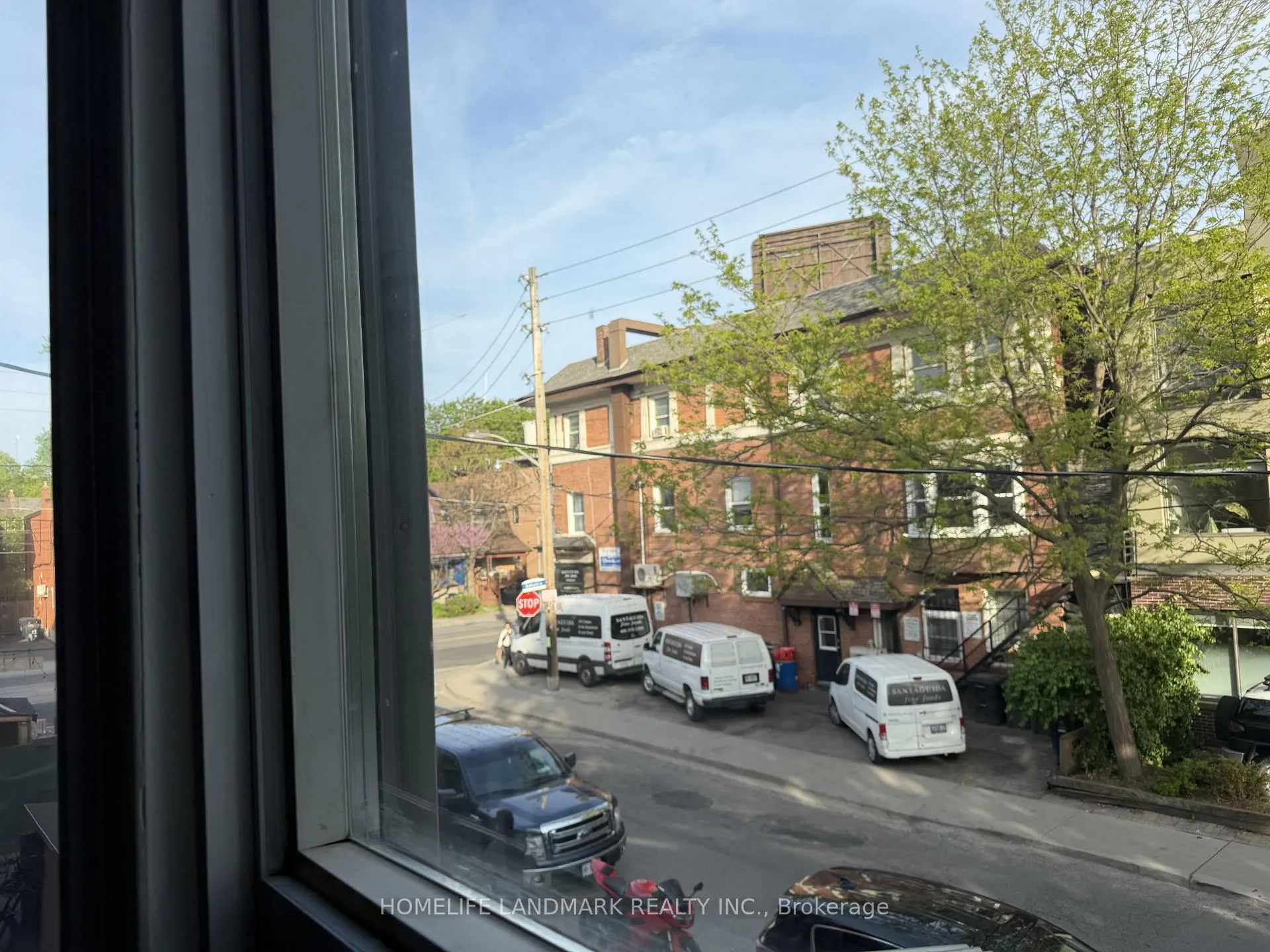 Photo 9 of Unit 2, 968 Bathurst Street, Toronto, The Annex — HOMEH