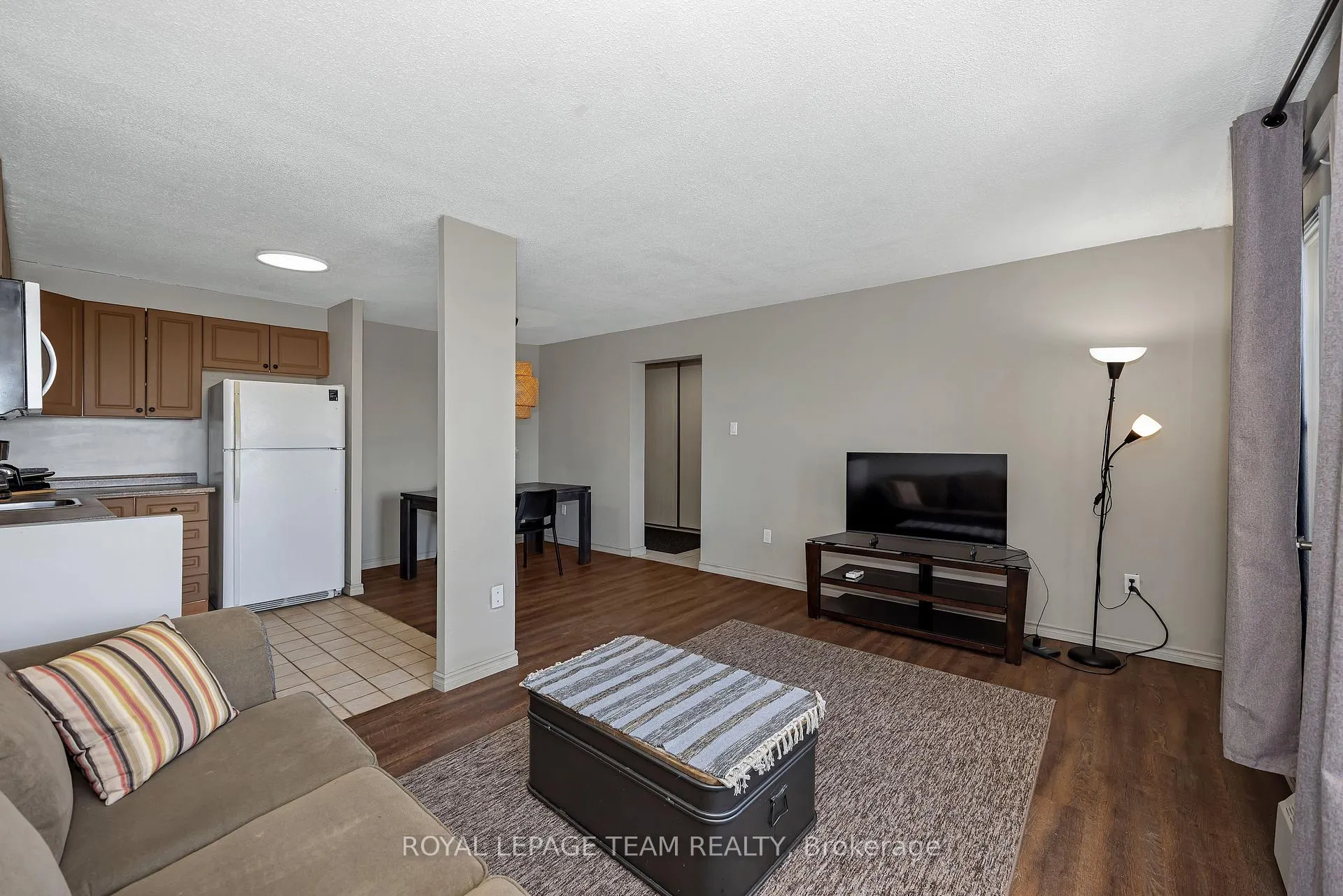 Photo 15 of Unit 707, 20 Chesterton Drive, Ottawa, Borden Farm/Stewart Farm/Carleton Heights/Parkwood Hills — HOMEH