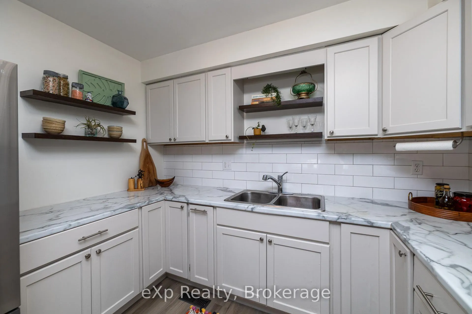 Photo 7 of Unit 12, 563 Tenth Street, Collingwood — HOMEH