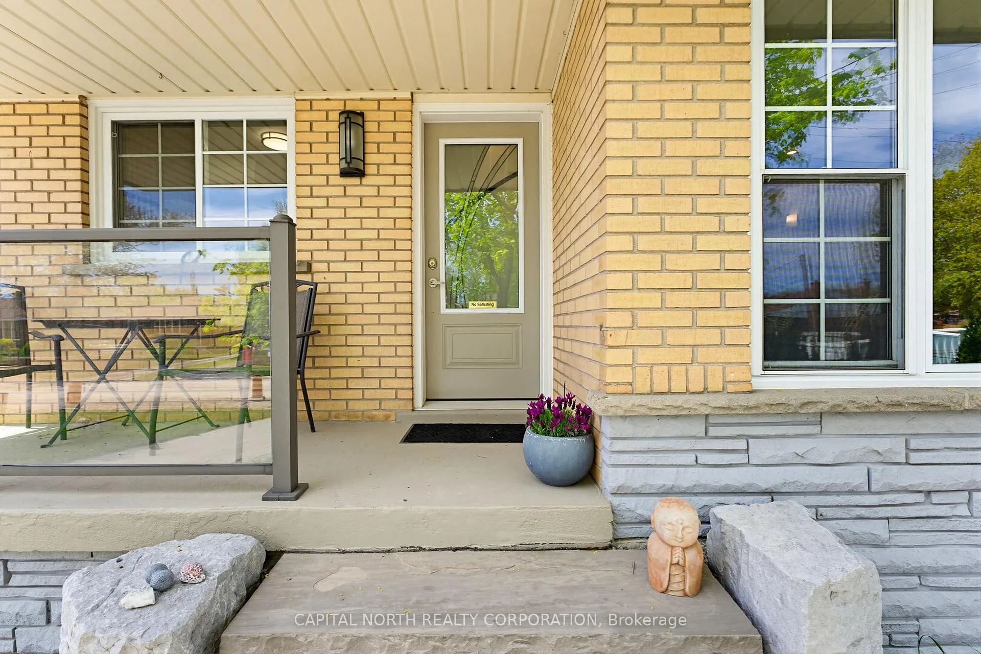 Photo 6 of 1284 Hertel Crescent, Burlington, Mountainside — HOMEH
