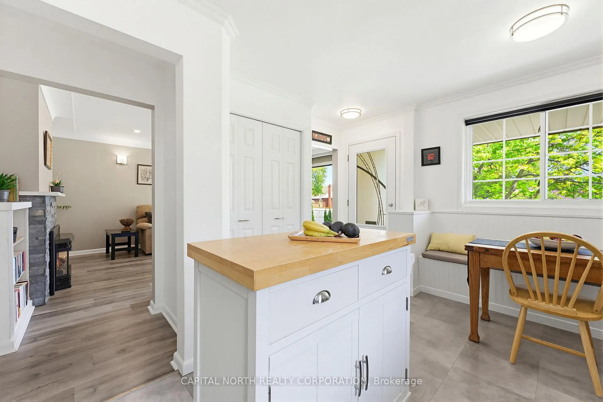 Photo 10 of 1284 Hertel Crescent, Burlington, Mountainside — HOMEH