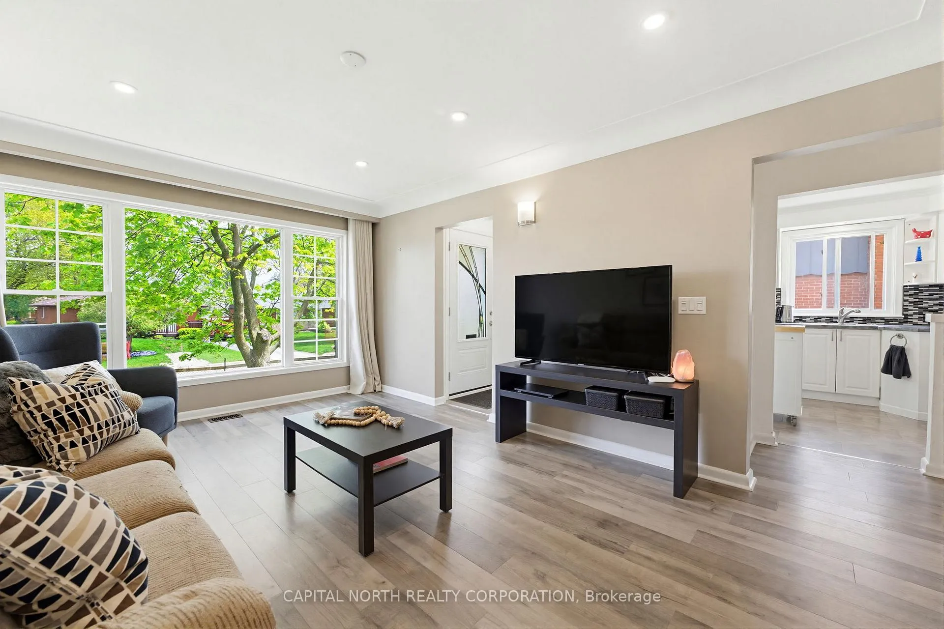 Photo 14 of 1284 Hertel Crescent, Burlington, Mountainside — HOMEH