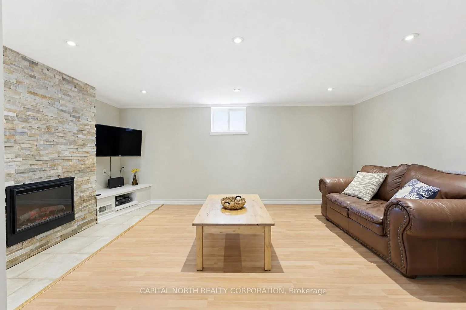 Photo 24 of 1284 Hertel Crescent, Burlington, Mountainside — HOMEH