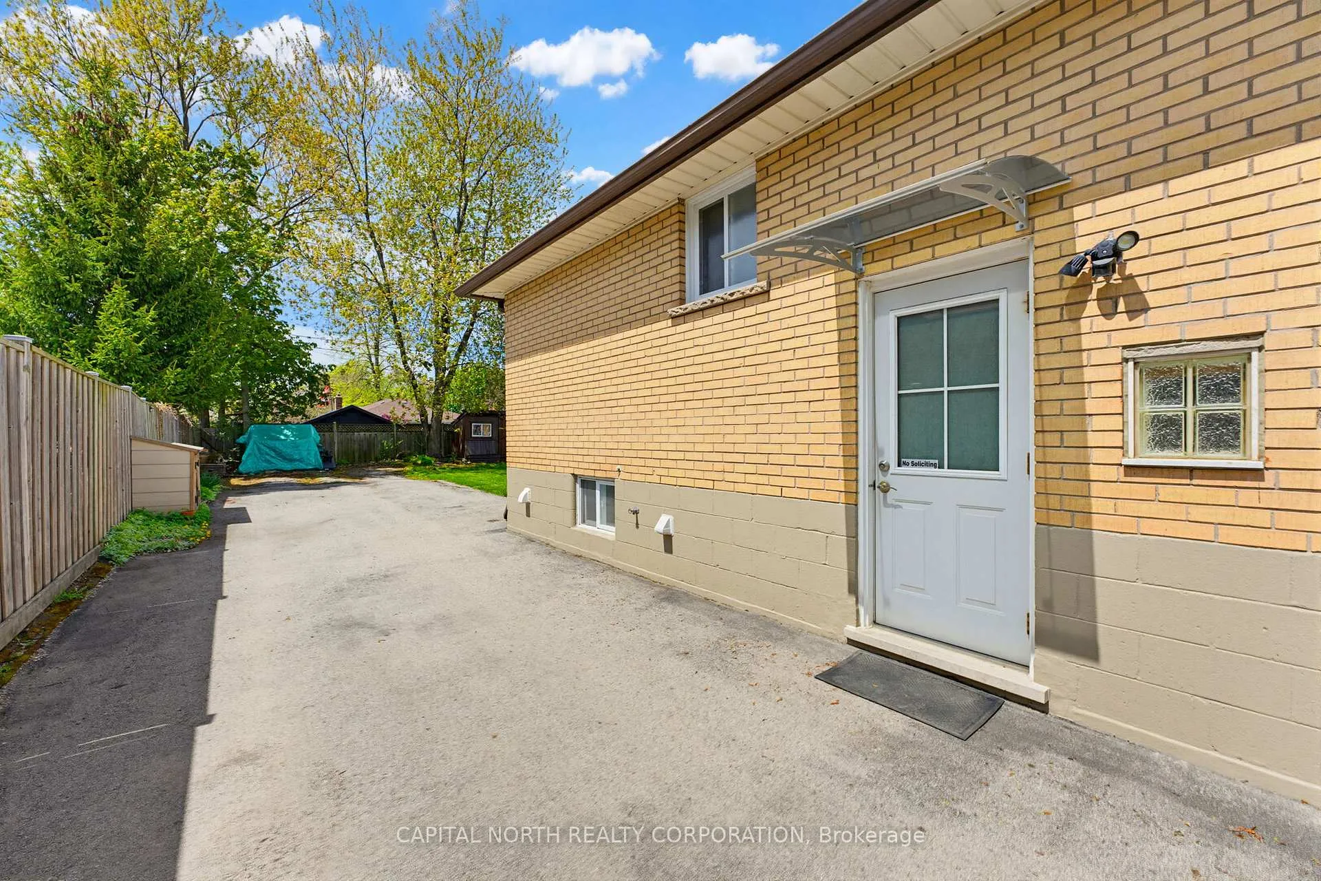 Photo 29 of 1284 Hertel Crescent, Burlington, Mountainside — HOMEH