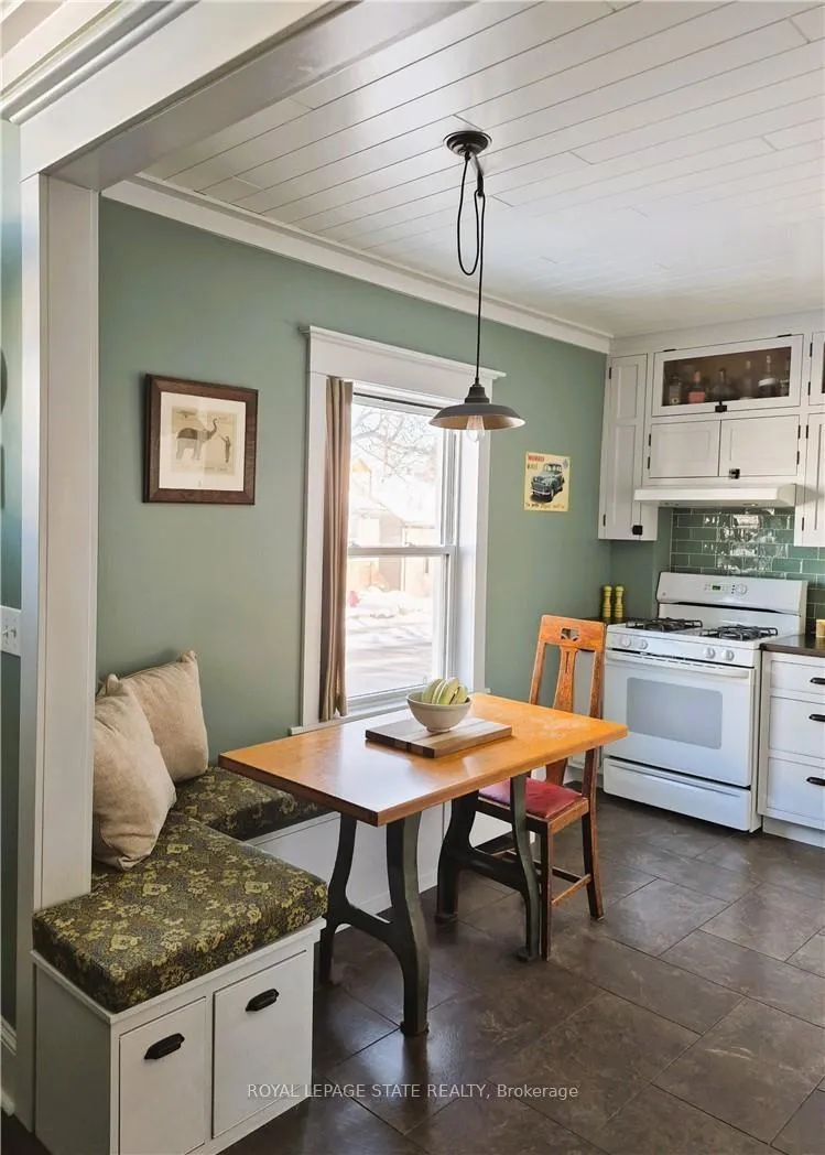 Photo 7 of 210 Charlton Avenue E, Hamilton, Corktown — HOMEH