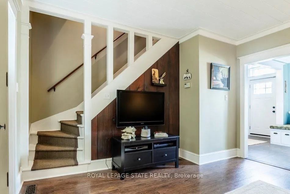 Photo 16 of 210 Charlton Avenue E, Hamilton, Corktown — HOMEH