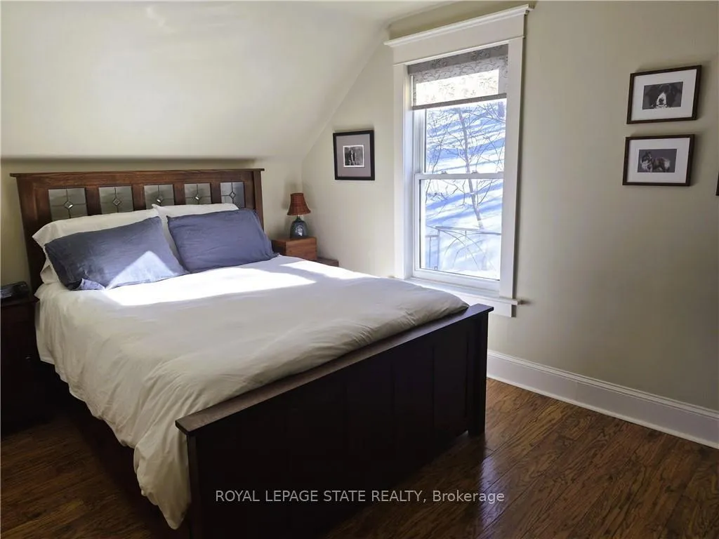 Photo 18 of 210 Charlton Avenue E, Hamilton, Corktown — HOMEH