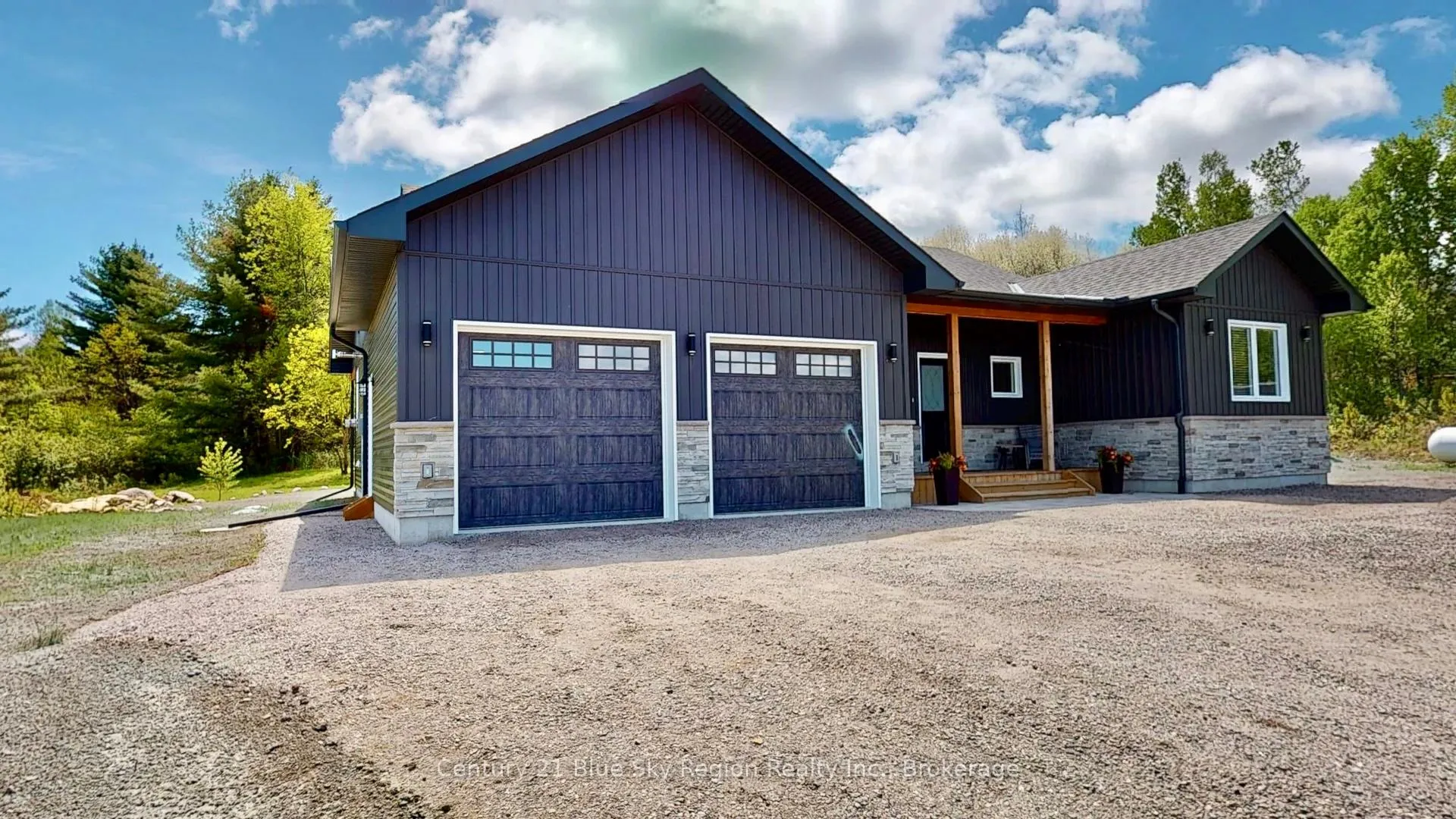Photo 2 of 527 River Road, Chisholm — HOMEH