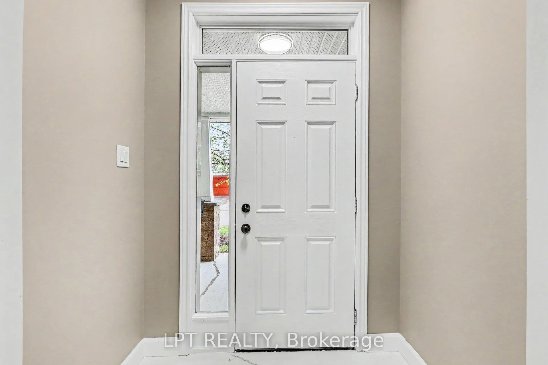 Photo 3 of 325 Creston Valley Way, Ottawa, Blossom Park/Kemp Park/Findlay Creek — HOMEH
