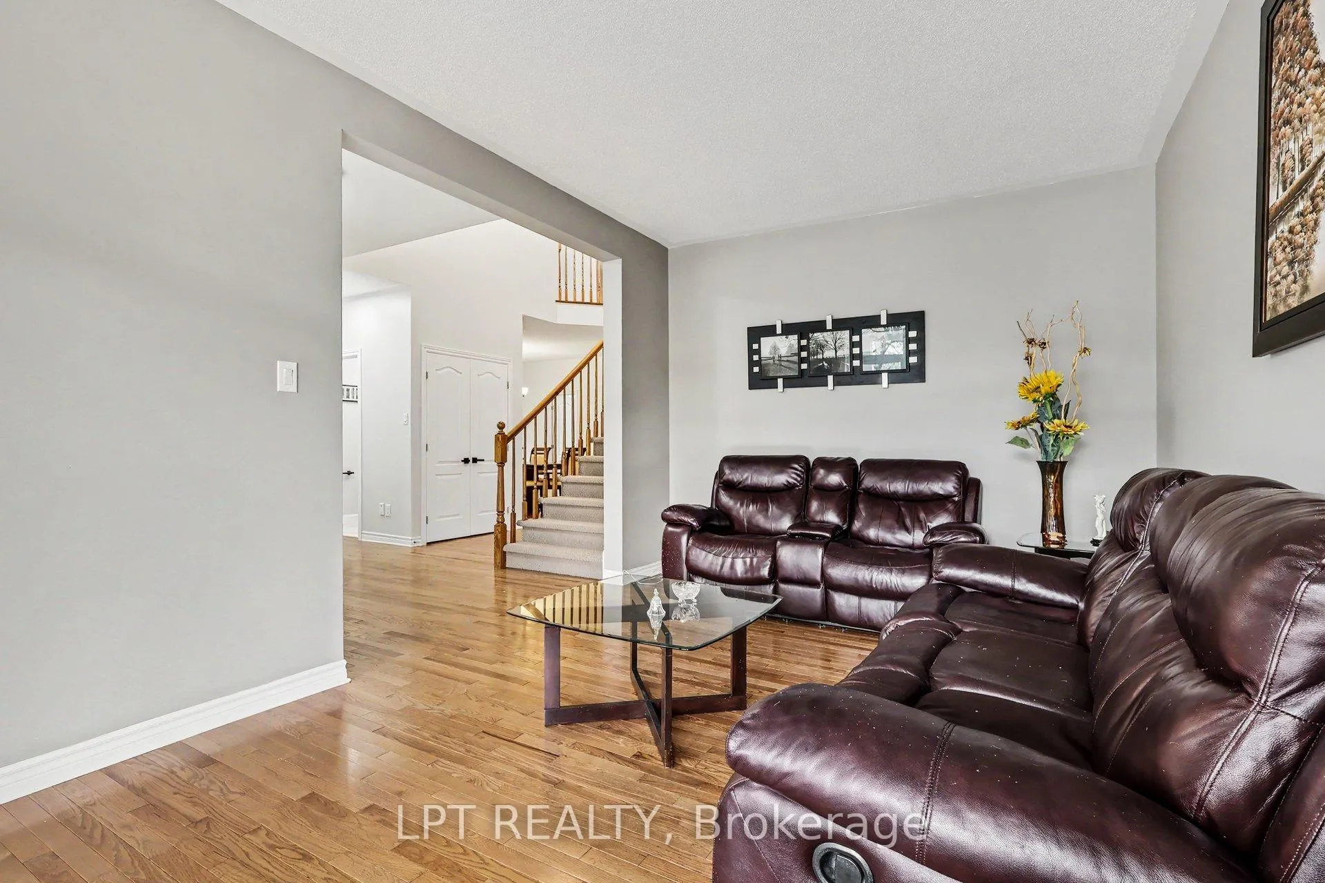 Photo 8 of 325 Creston Valley Way, Ottawa, Blossom Park/Kemp Park/Findlay Creek — HOMEH