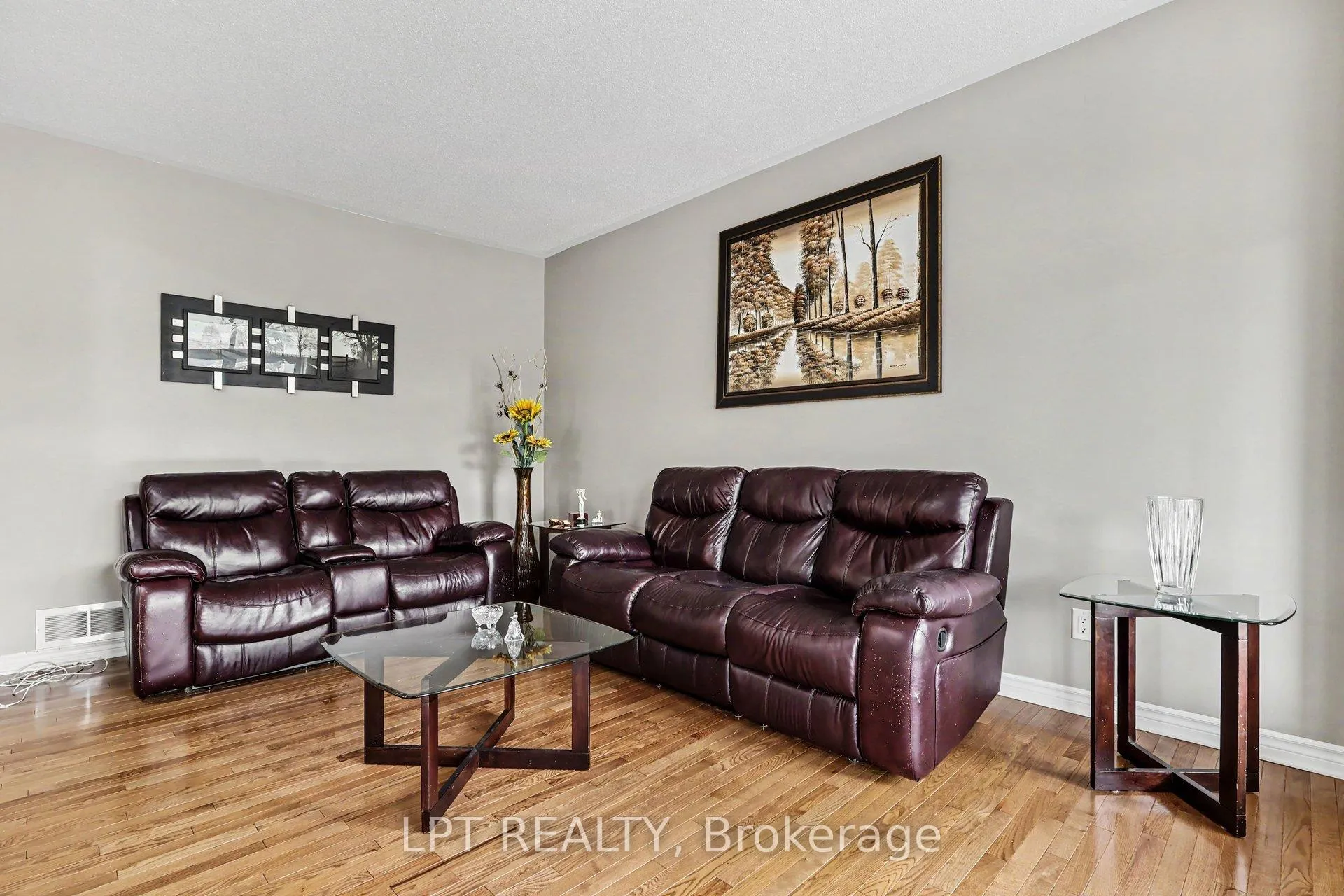 Photo 10 of 325 Creston Valley Way, Ottawa, Blossom Park/Kemp Park/Findlay Creek — HOMEH