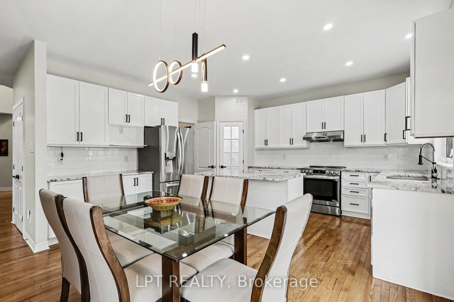 Photo 15 of 325 Creston Valley Way, Ottawa, Blossom Park/Kemp Park/Findlay Creek — HOMEH