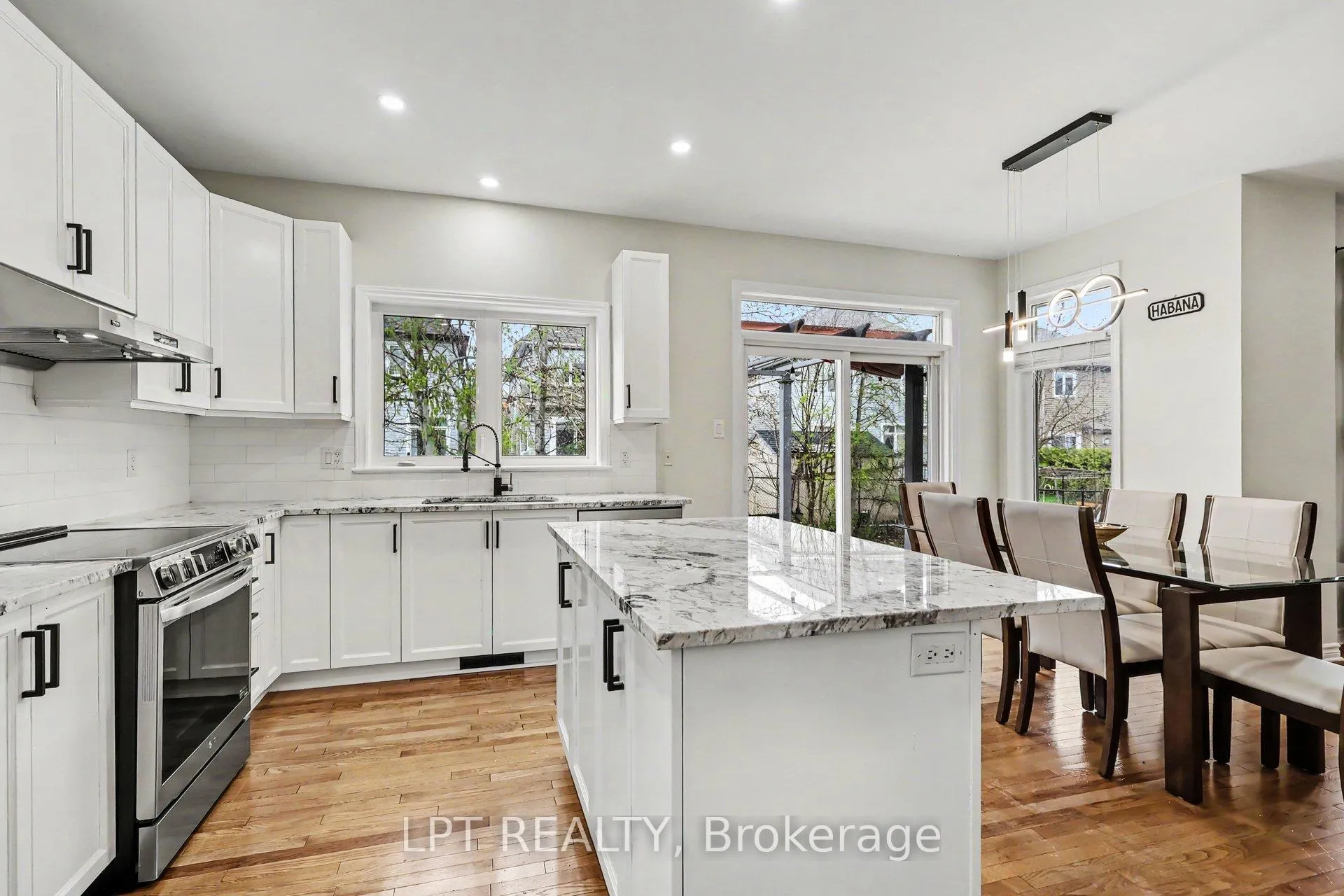 Photo 17 of 325 Creston Valley Way, Ottawa, Blossom Park/Kemp Park/Findlay Creek — HOMEH