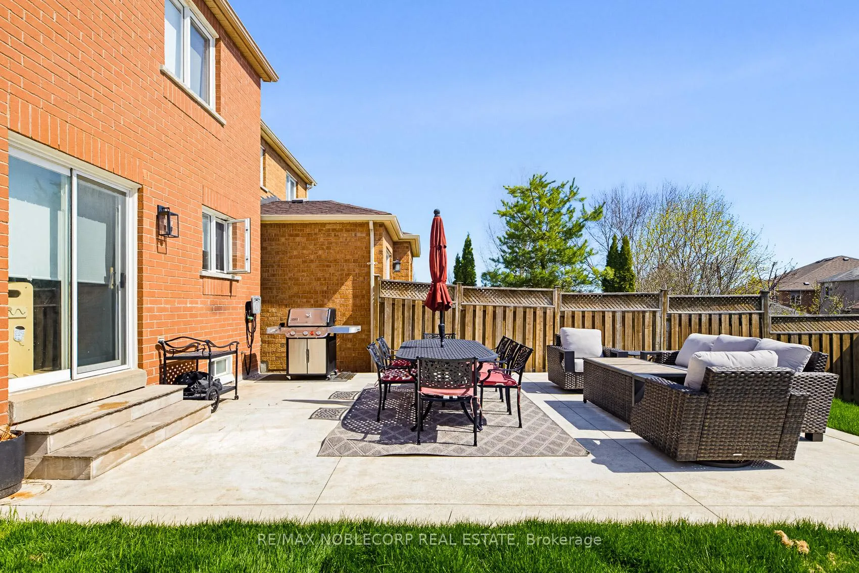 Photo 31 of 17 Senator Way, Caledon, Bolton North — HOMEH