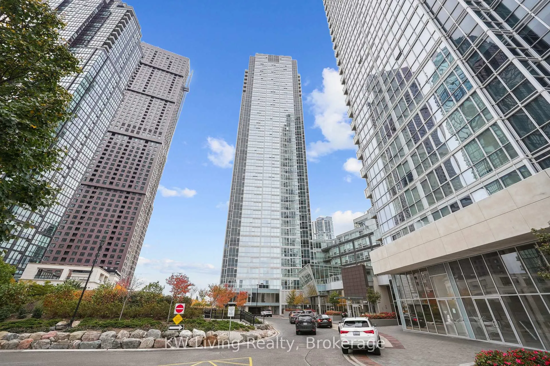 Photo 1 of Unit 1109, 2916 Highway 7, Vaughan, Concord — HOMEH