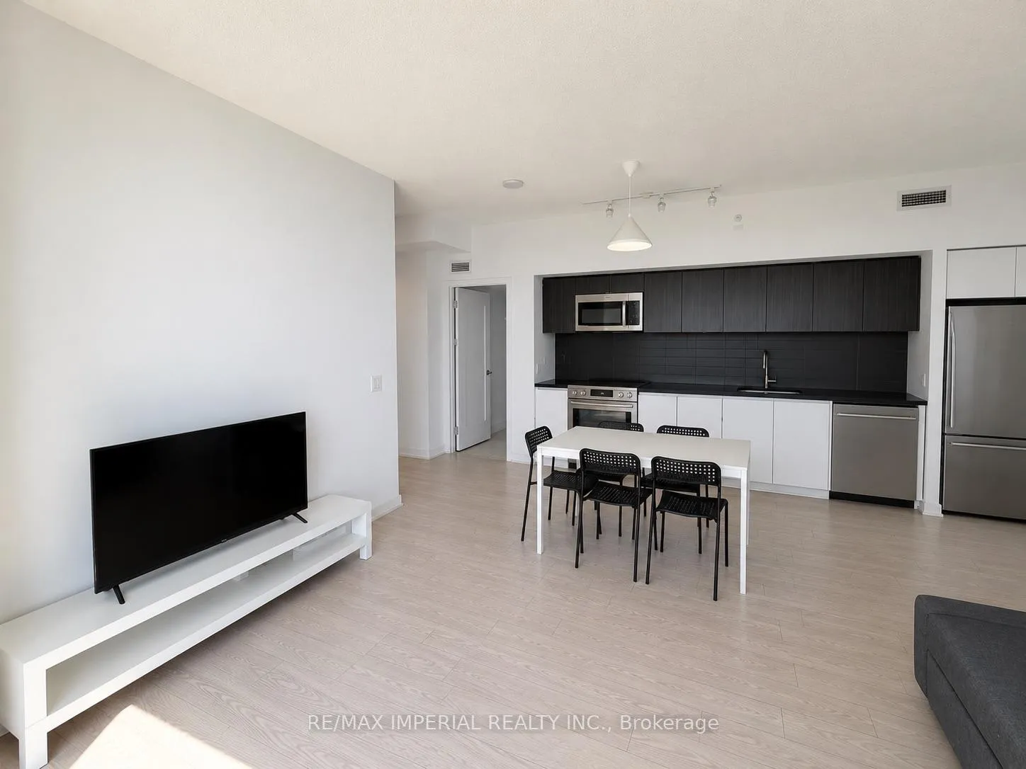 Photo 4 of Unit 4606, 75 Queens Wharf Road, Toronto, Waterfront Communities — HOMEH