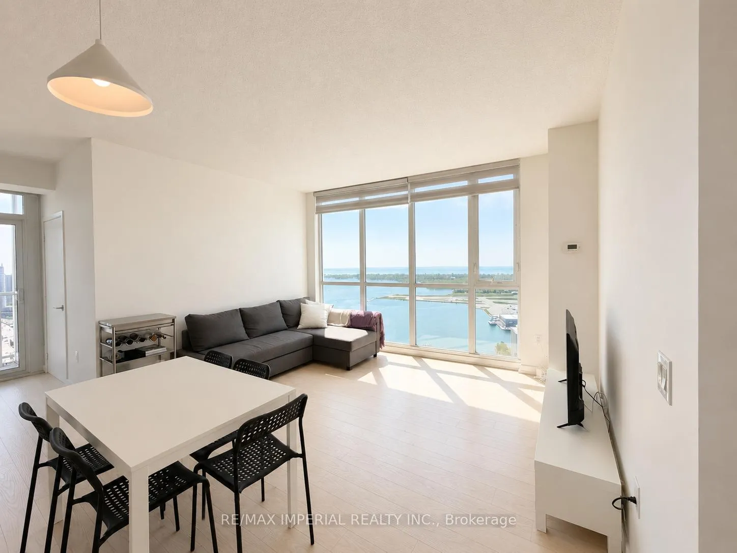Photo 6 of Unit 4606, 75 Queens Wharf Road, Toronto, Waterfront Communities — HOMEH