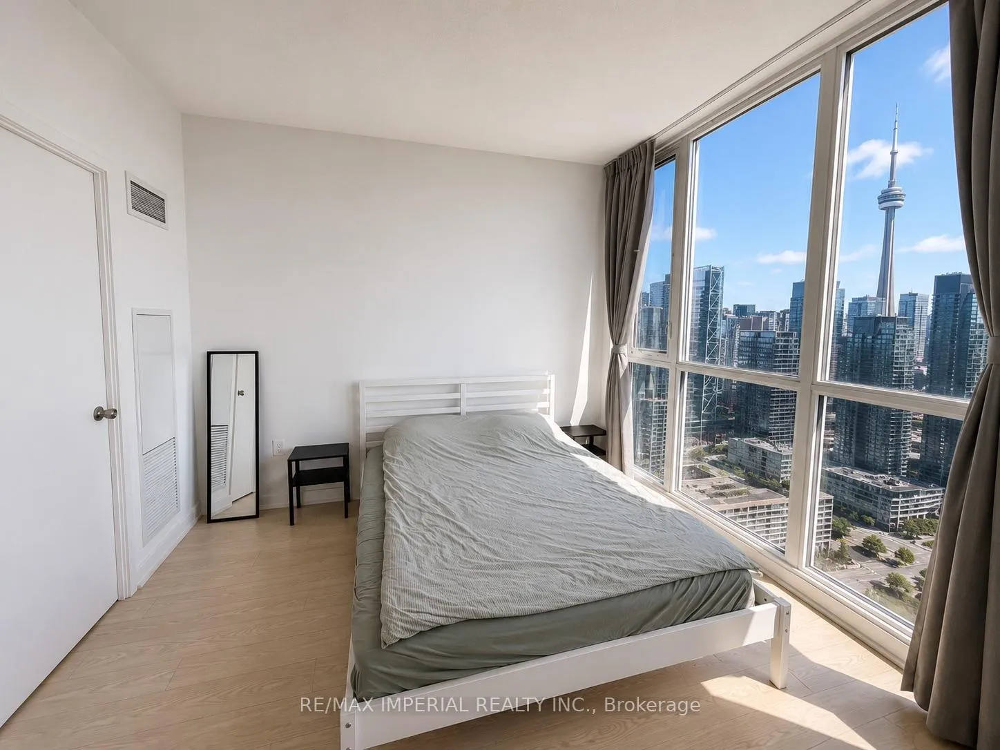 Photo 9 of Unit 4606, 75 Queens Wharf Road, Toronto, Waterfront Communities — HOMEH