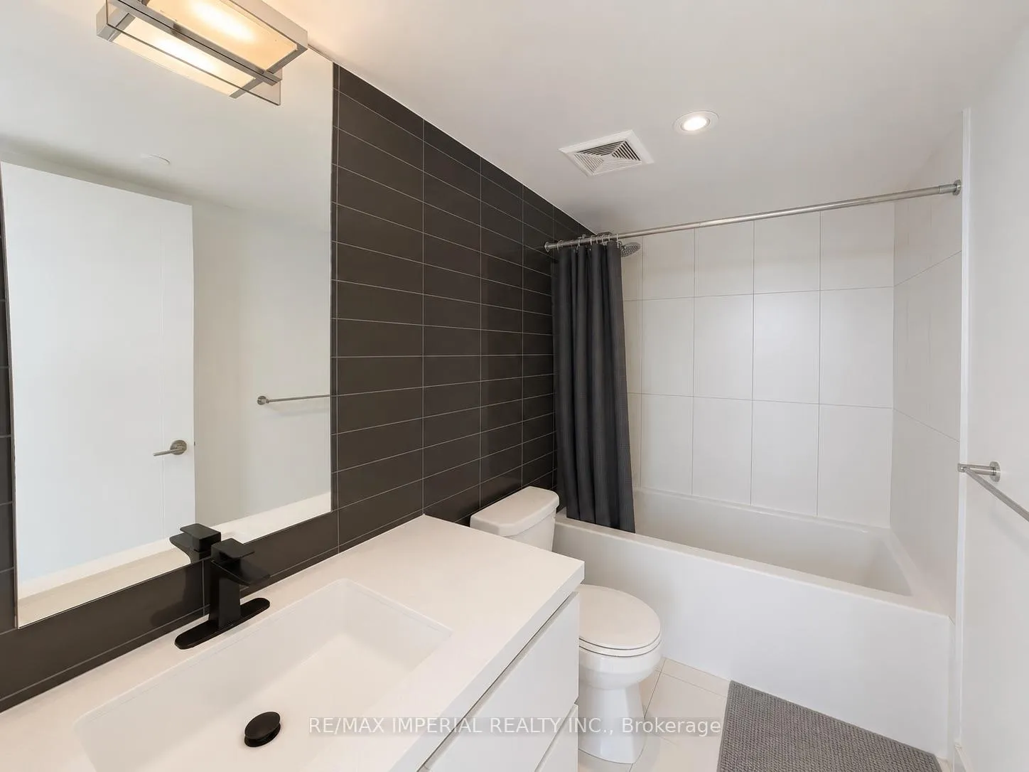 Photo 10 of Unit 4606, 75 Queens Wharf Road, Toronto, Waterfront Communities — HOMEH