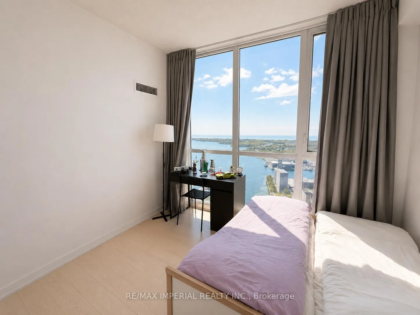 Photo 14 of Unit 4606, 75 Queens Wharf Road, Toronto, Waterfront Communities — HOMEH