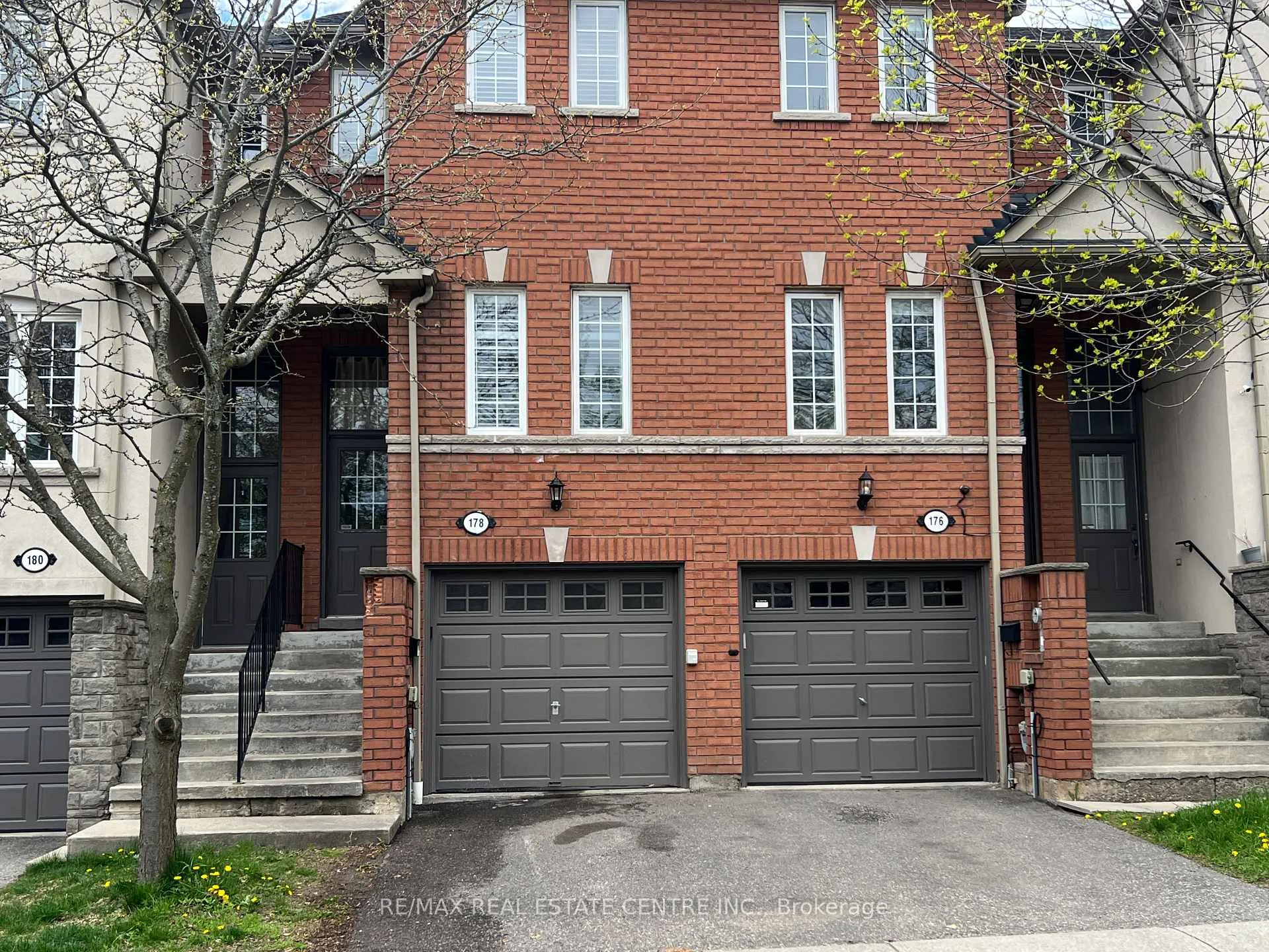 Photo 1 of Unit 178, 435 Hensall Circle, Mississauga, Cooksville — HOMEH